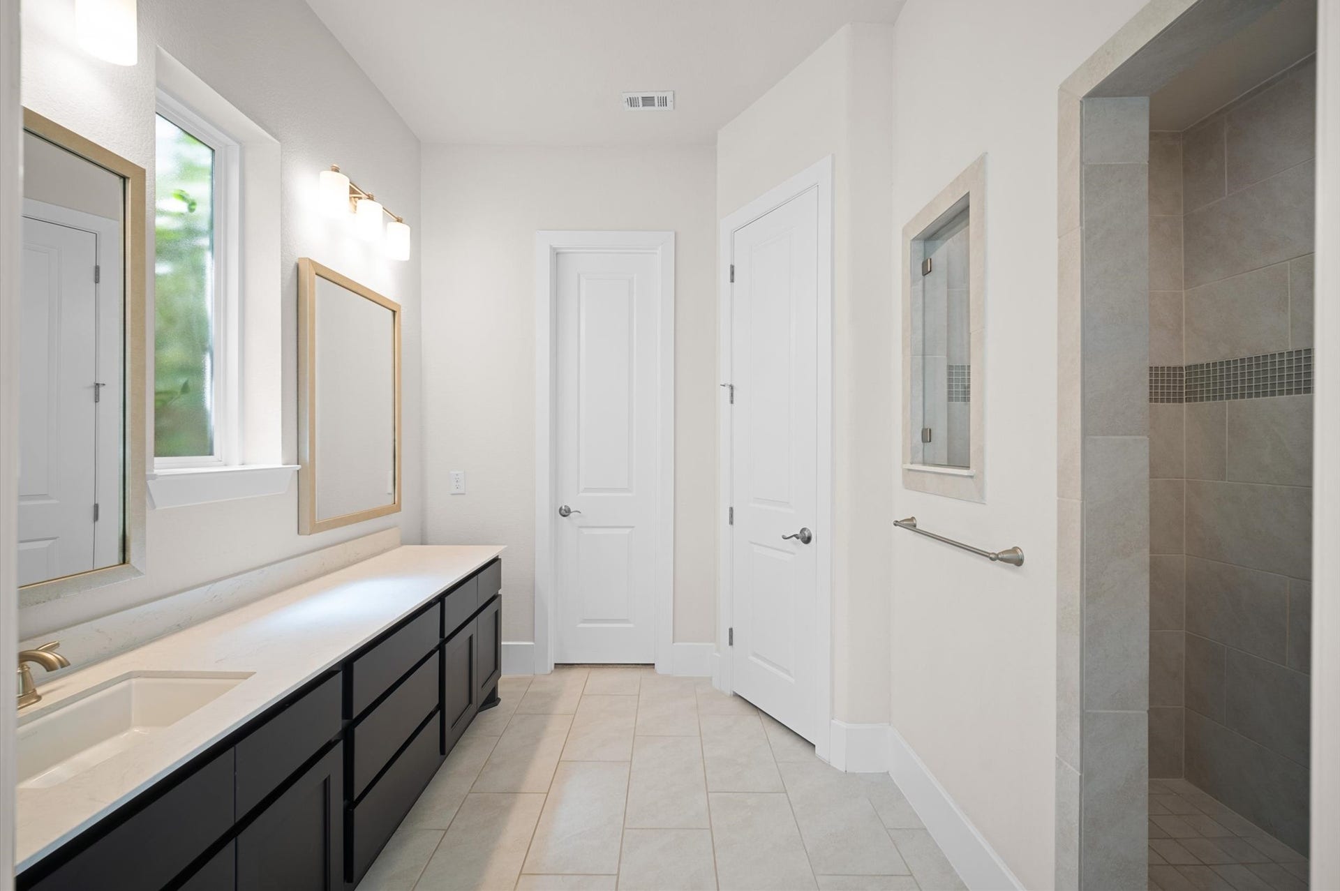 6 Maize Flower Place, Tomball, TX 77375 6 Maize Flower Place, Tomball, TX 77375