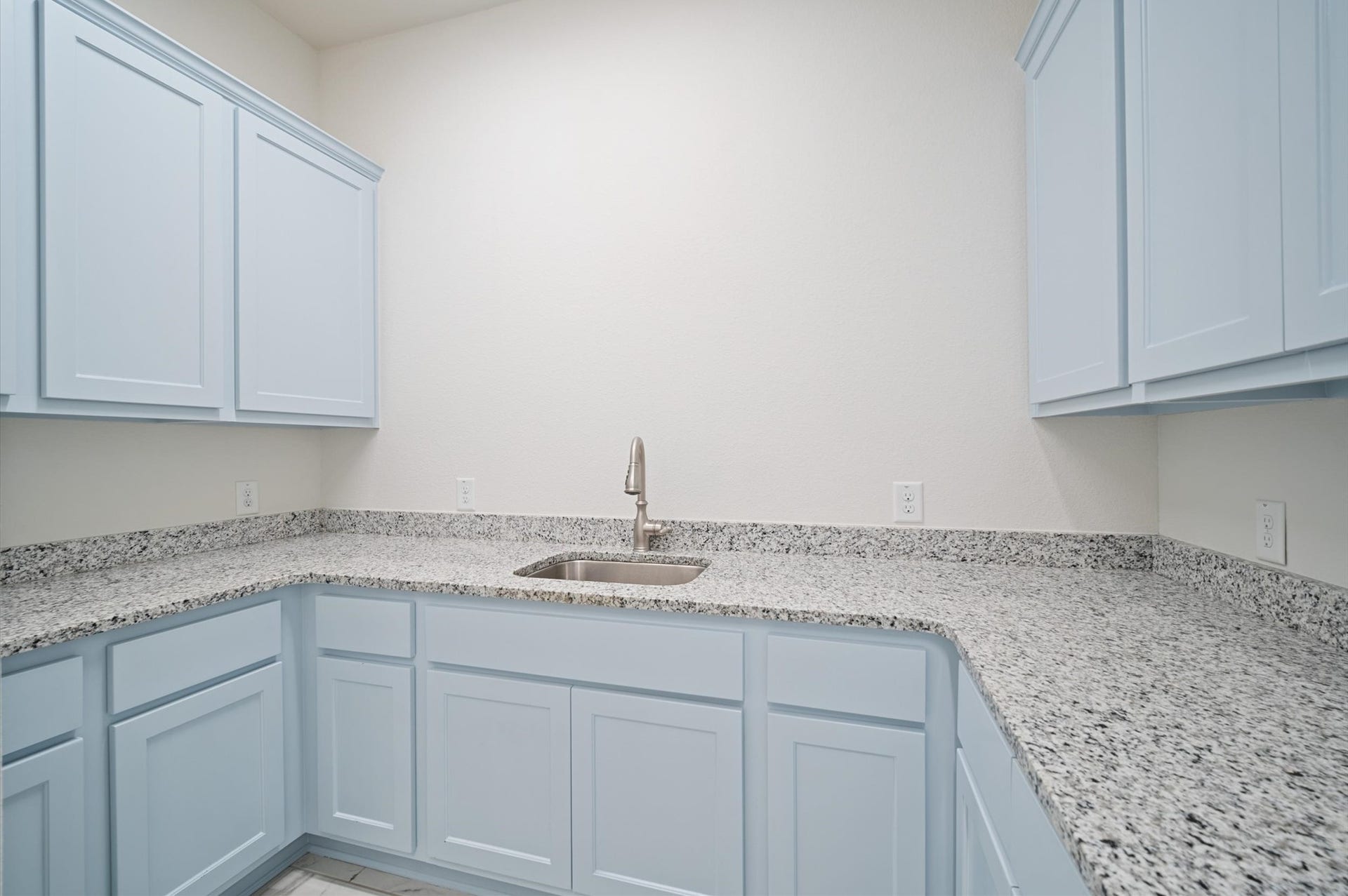 6 Maize Flower Place, Tomball, TX 77375 6 Maize Flower Place, Tomball, TX 77375