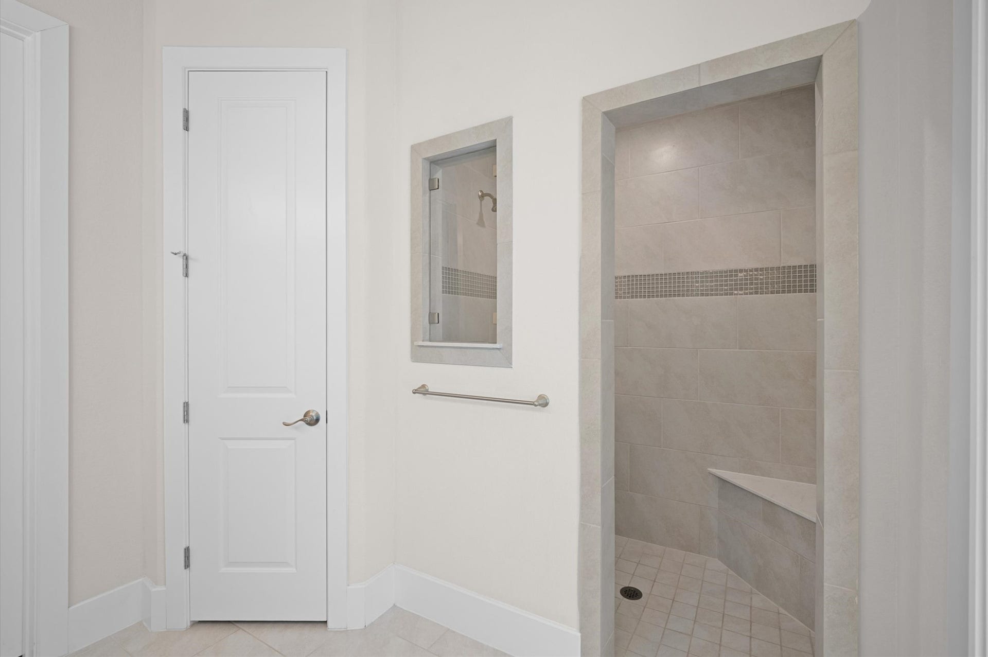 6 Maize Flower Place, Tomball, TX 77375 6 Maize Flower Place, Tomball, TX 77375