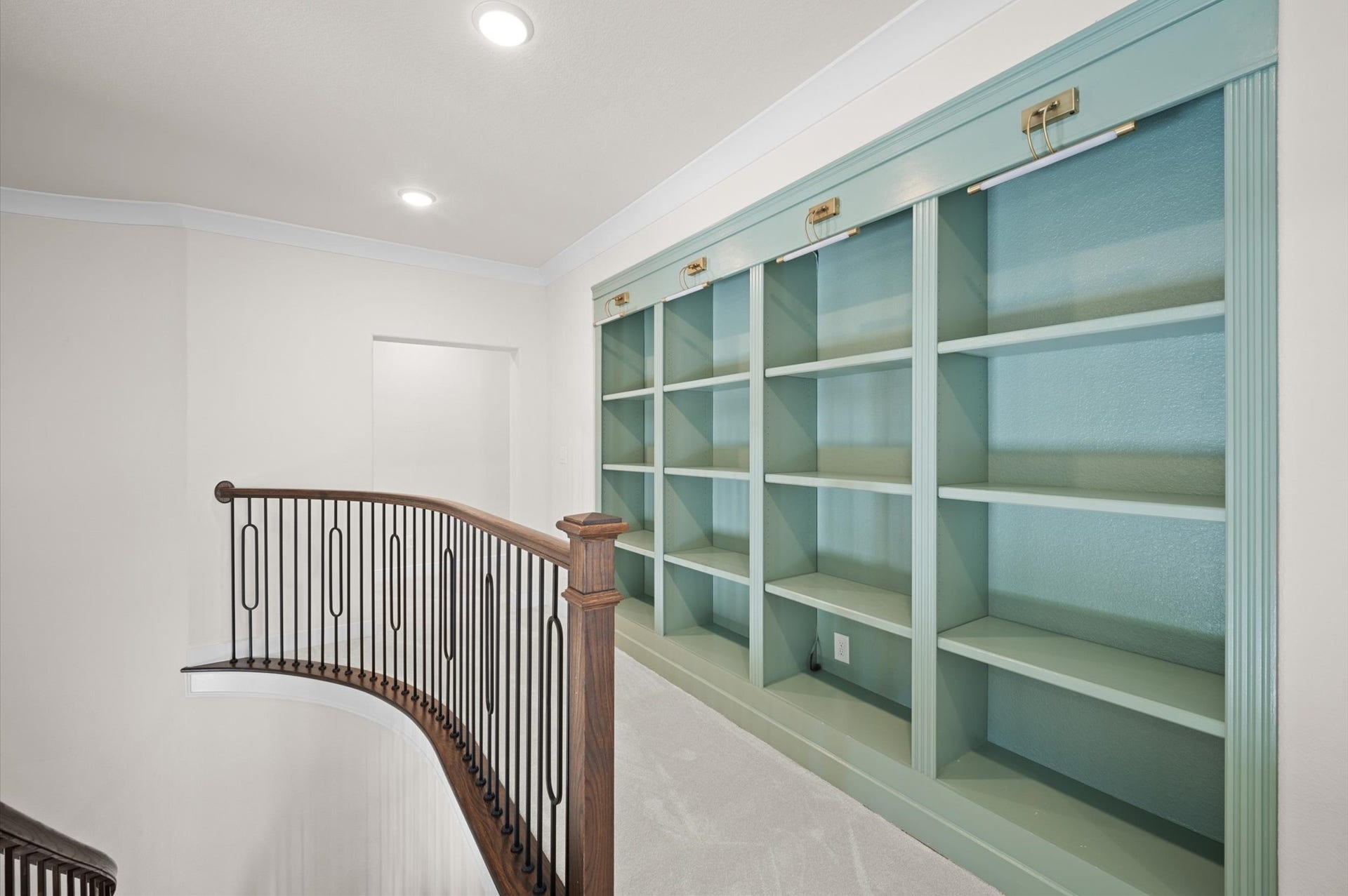 6 Maize Flower Place, Tomball, TX 77375 6 Maize Flower Place, Tomball, TX 77375