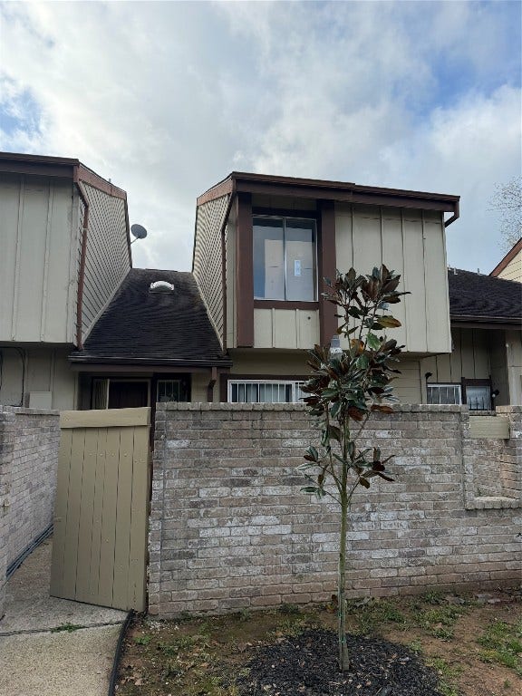 Property photo for 12682 Newbrook Drive, Houston, TX