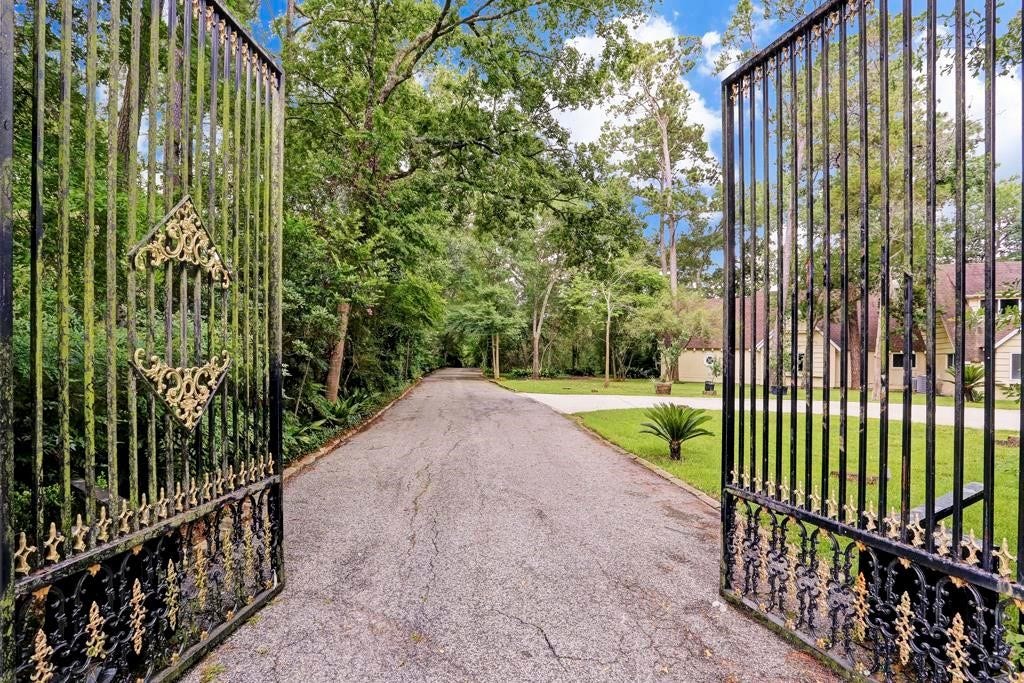 415 White Wing Lane, Houston, TX 77079