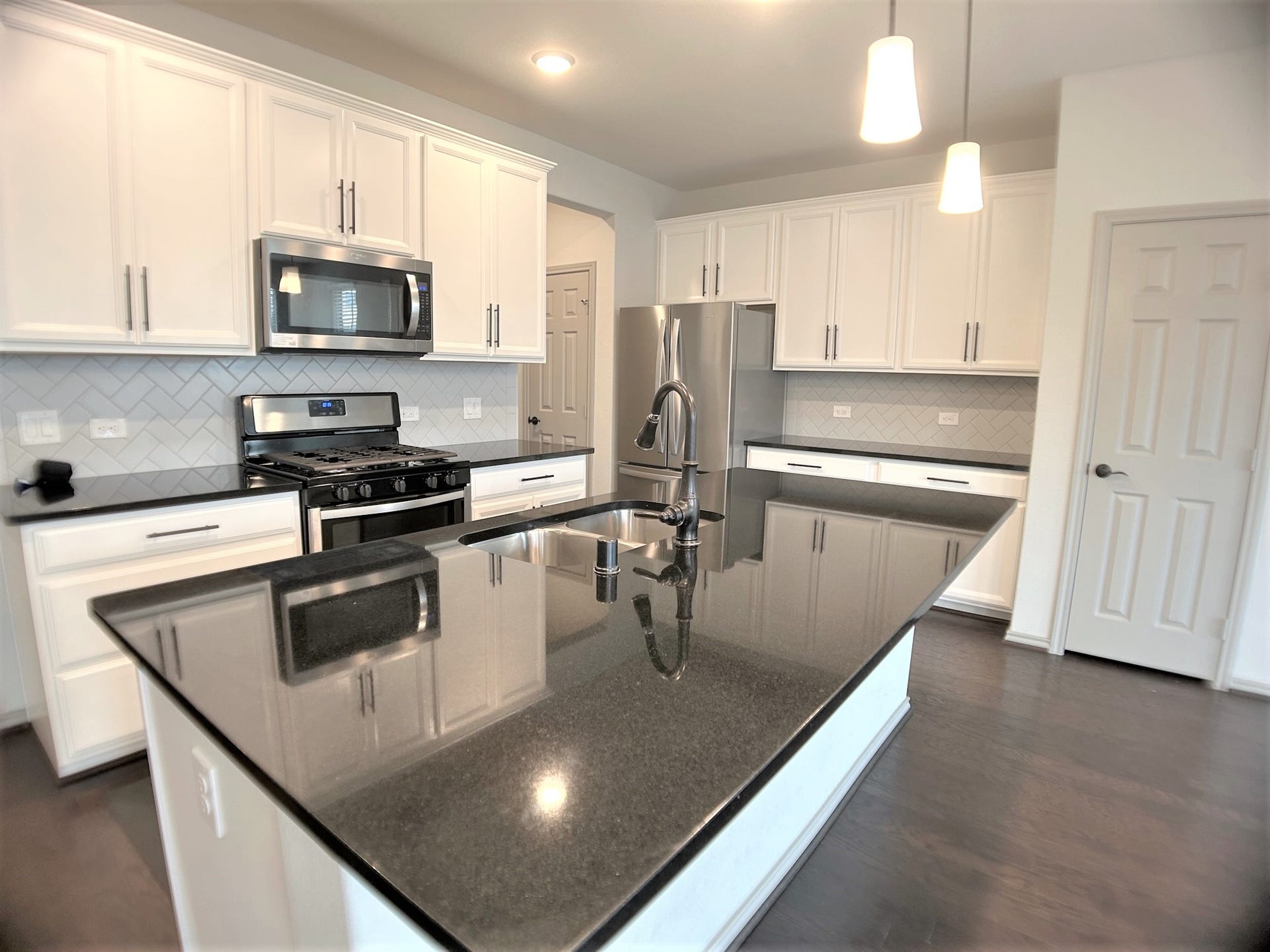 8656 Hollyoaks Creek Lane, Houston, TX 77063 8656 Hollyoaks Creek Lane, Houston, TX 77063