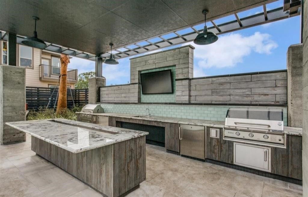 8656 Hollyoaks Creek Lane, Houston, TX 77063 8656 Hollyoaks Creek Lane, Houston, TX 77063