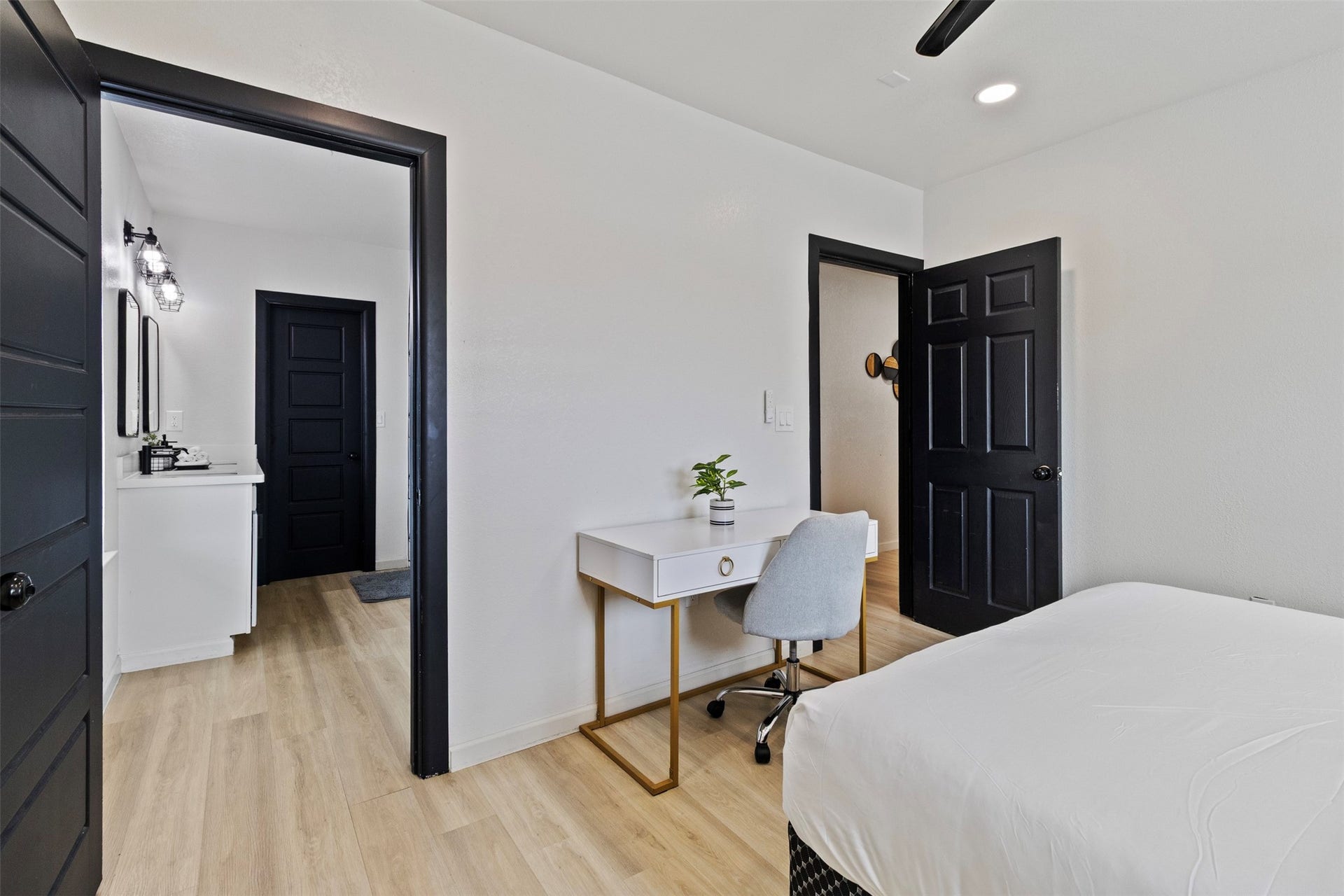 2520 Wheeler Street, Houston, TX 77004 2520 Wheeler Street, Houston, TX 77004