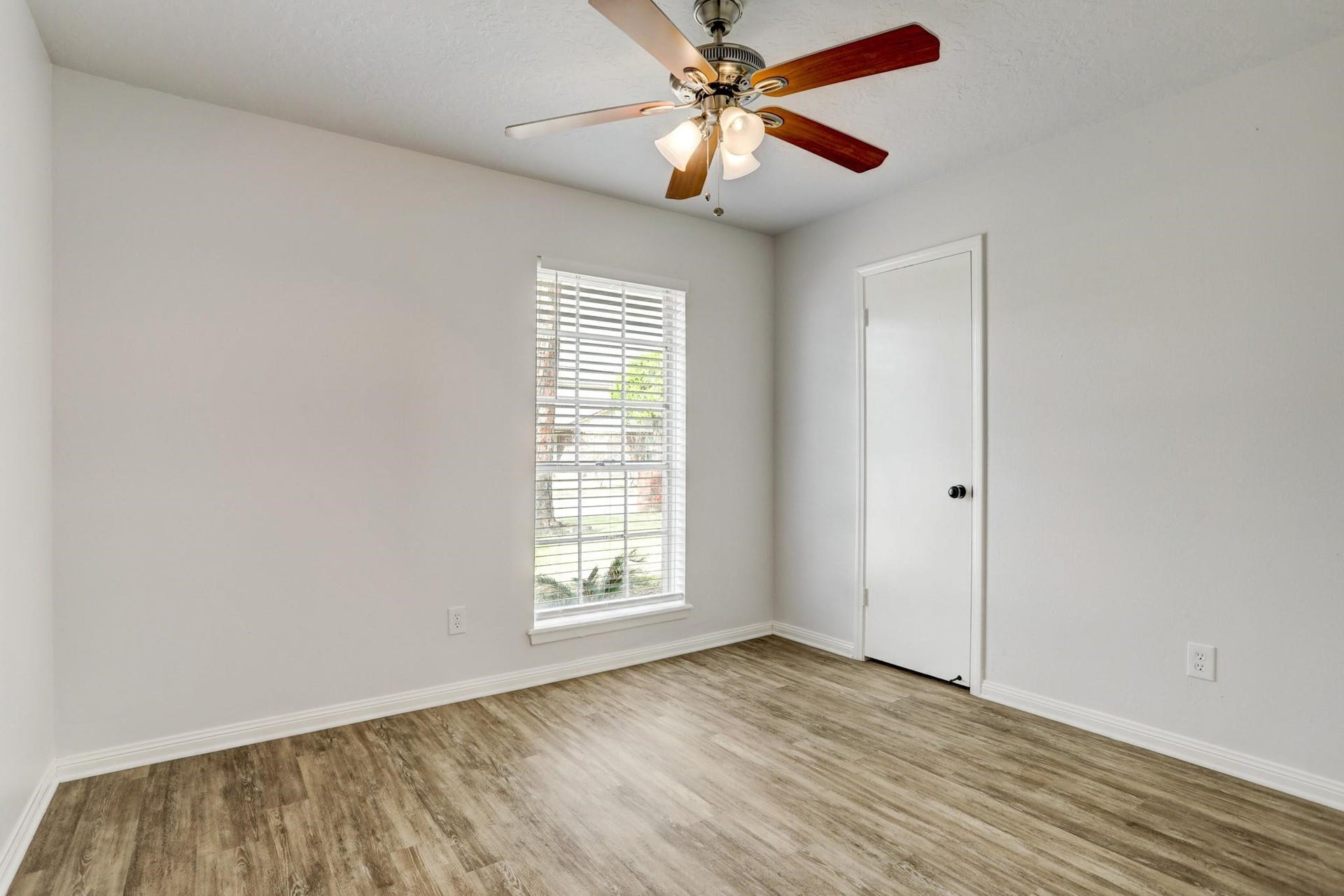 5613 Armstrong Drive, Texas City, TX 77591 5613 Armstrong Drive, Texas City, TX 77591