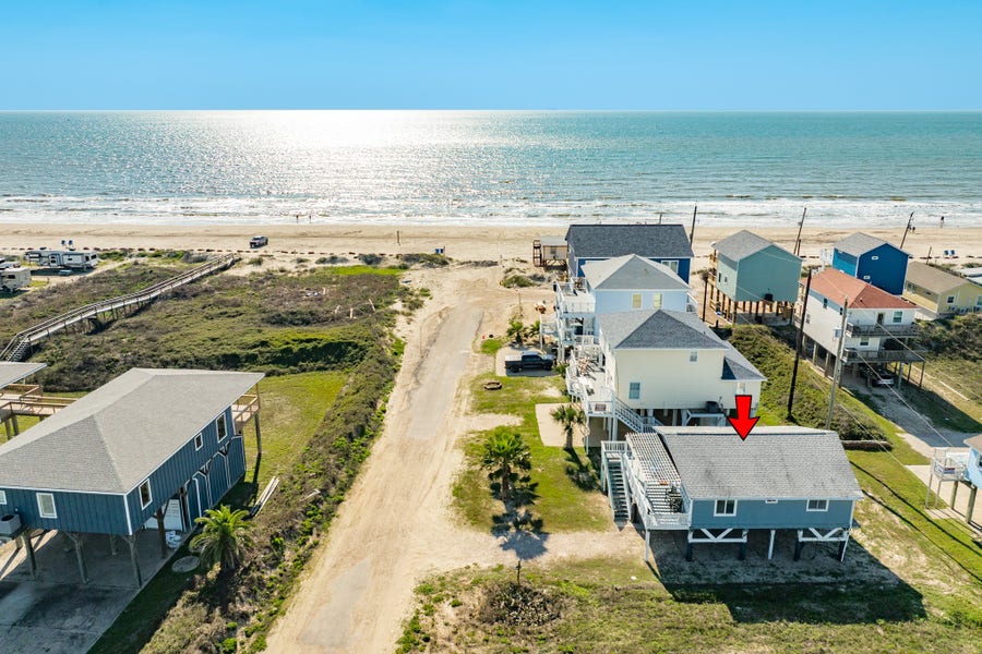 Property photo for 203 Carlton Avenue, Surfside Beach, TX