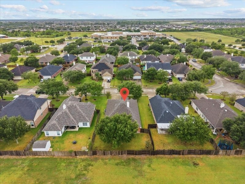 6507 Canyon Mist Lane, Dickinson, TX 77539 6507 Canyon Mist Lane, Dickinson, TX 77539