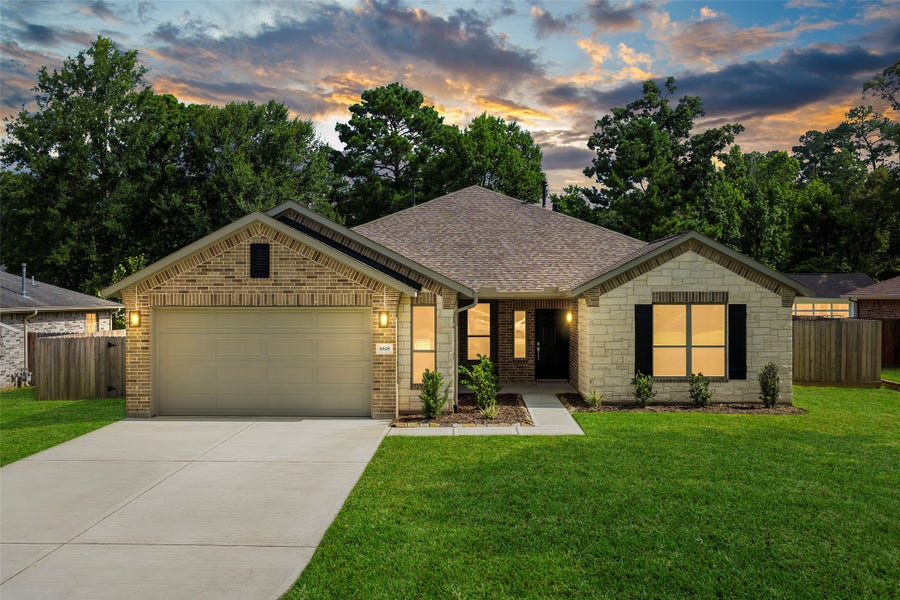 Property photo for 6618 Dillon Drive, Magnolia, TX