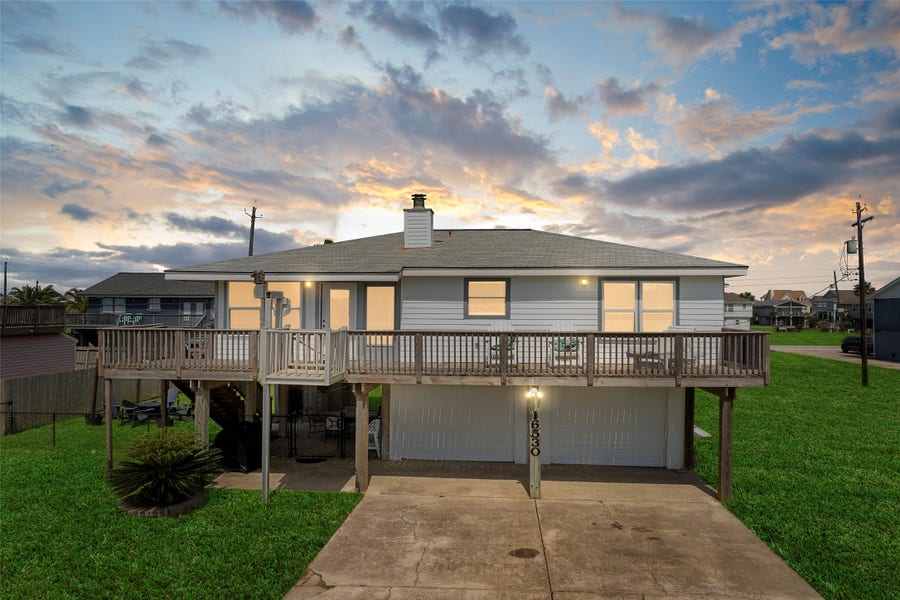 Property photo for 16530 Captain Kidd Road, Jamaica Beach, TX