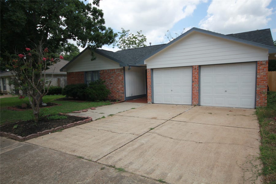 Property photo for 22138 Birch Valley Drive, Katy, TX