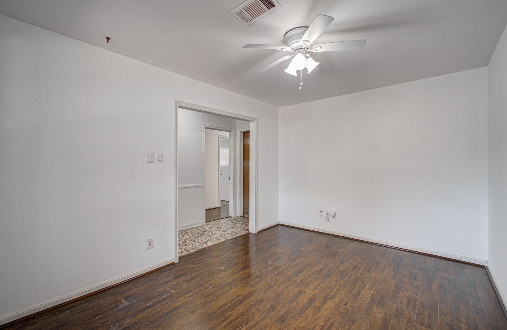 8407 Sharpview Drive, Houston, TX 77036 8407 Sharpview Drive, Houston, TX 77036