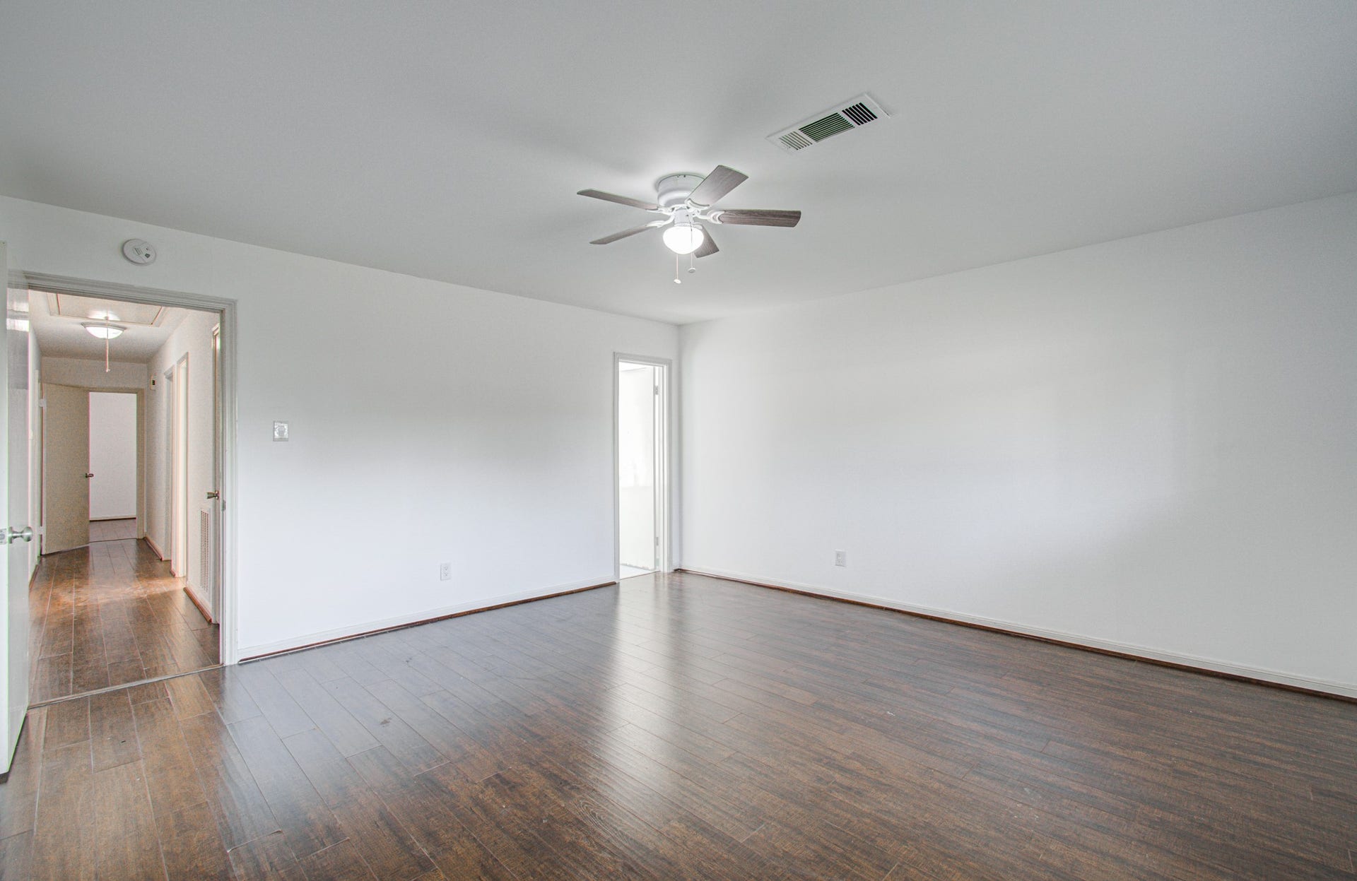 8407 Sharpview Drive, Houston, TX 77036 8407 Sharpview Drive, Houston, TX 77036