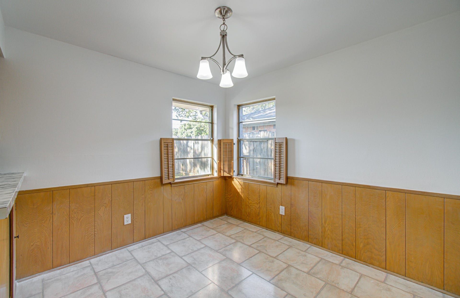 8407 Sharpview Drive, Houston, TX 77036 8407 Sharpview Drive, Houston, TX 77036