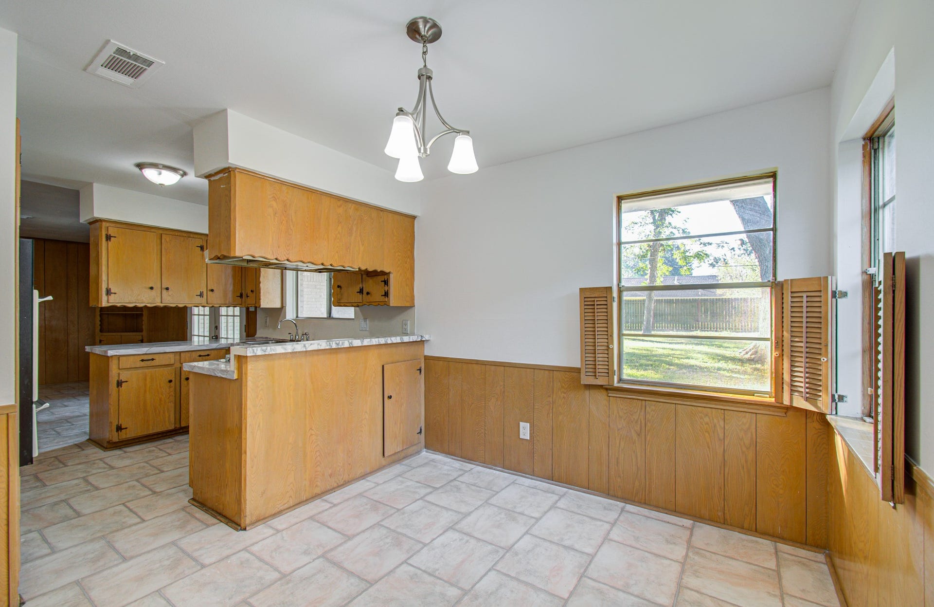 8407 Sharpview Drive, Houston, TX 77036 8407 Sharpview Drive, Houston, TX 77036