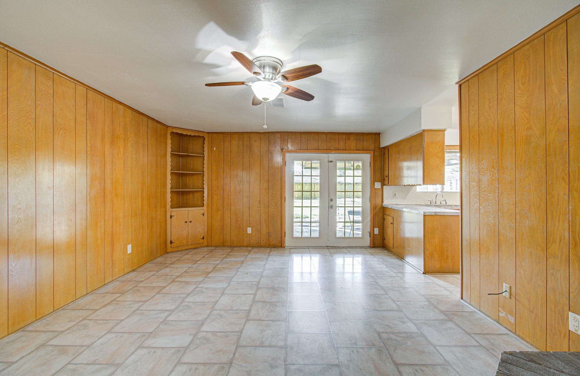 8407 Sharpview Drive, Houston, TX 77036 8407 Sharpview Drive, Houston, TX 77036