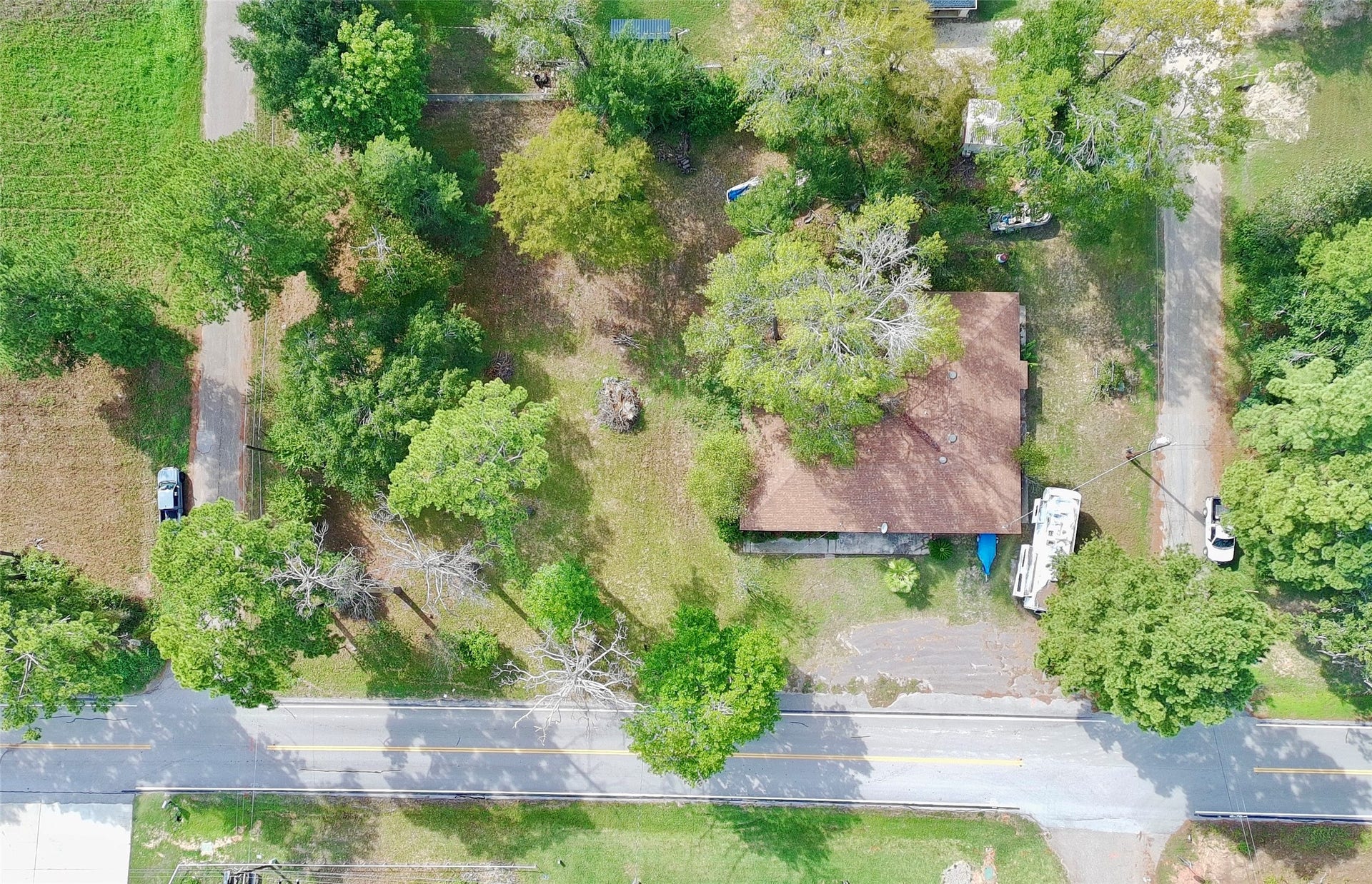 14335 Hill Drive, Willis, TX 77318 Lot goes between Hill Dr and Henry Calfee 6 Lots total