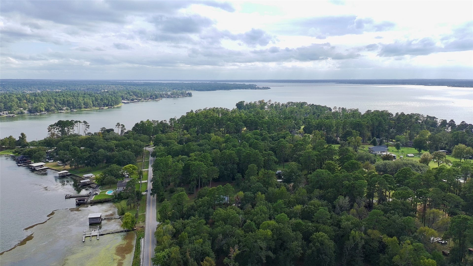 14335 Hill Drive, Willis, TX 77318 Lake Conroe the place to live work and play