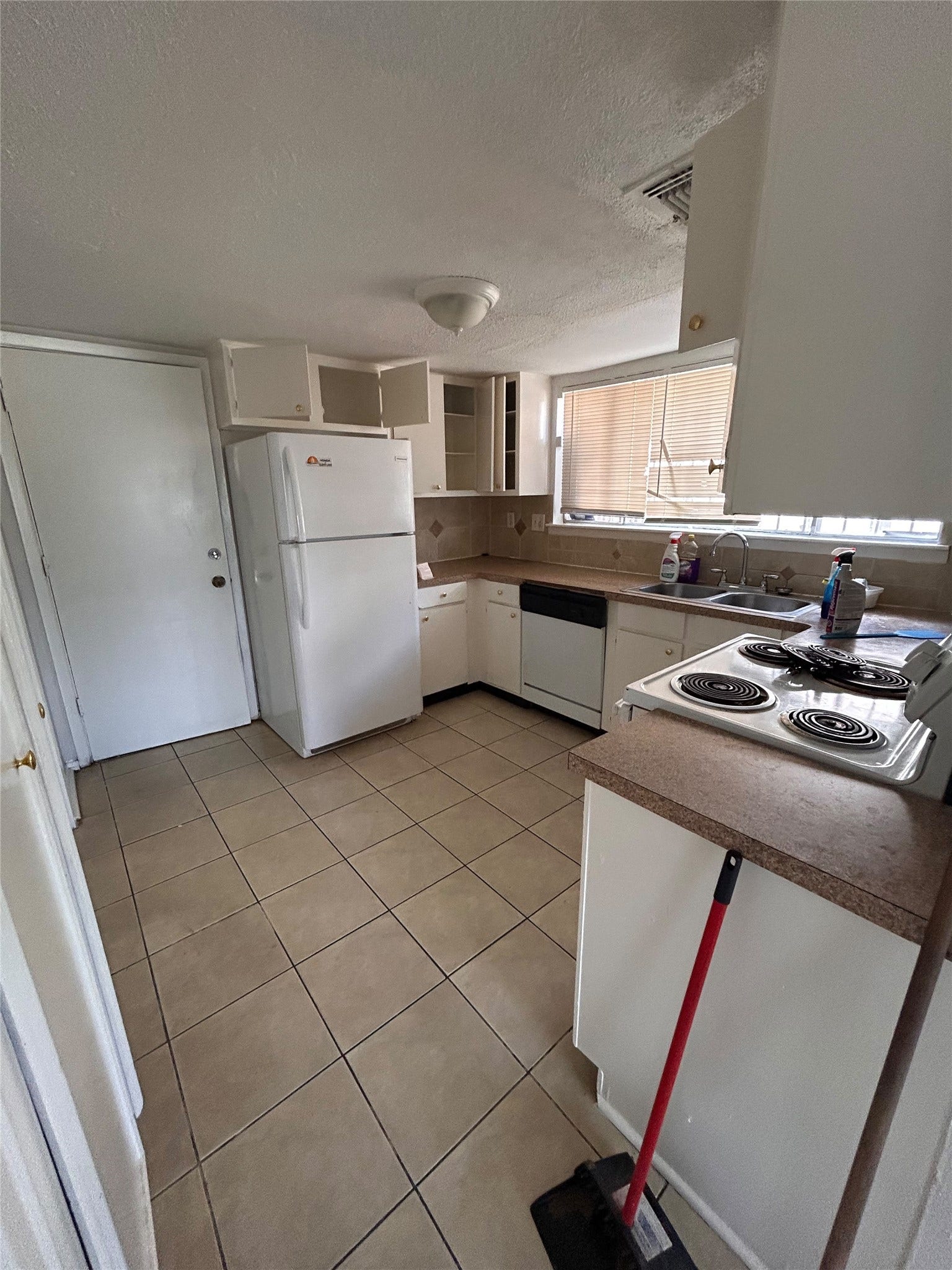 11114 W Bellfort Street, Houston, TX 77099 11114 W Bellfort Street, Houston, TX 77099
