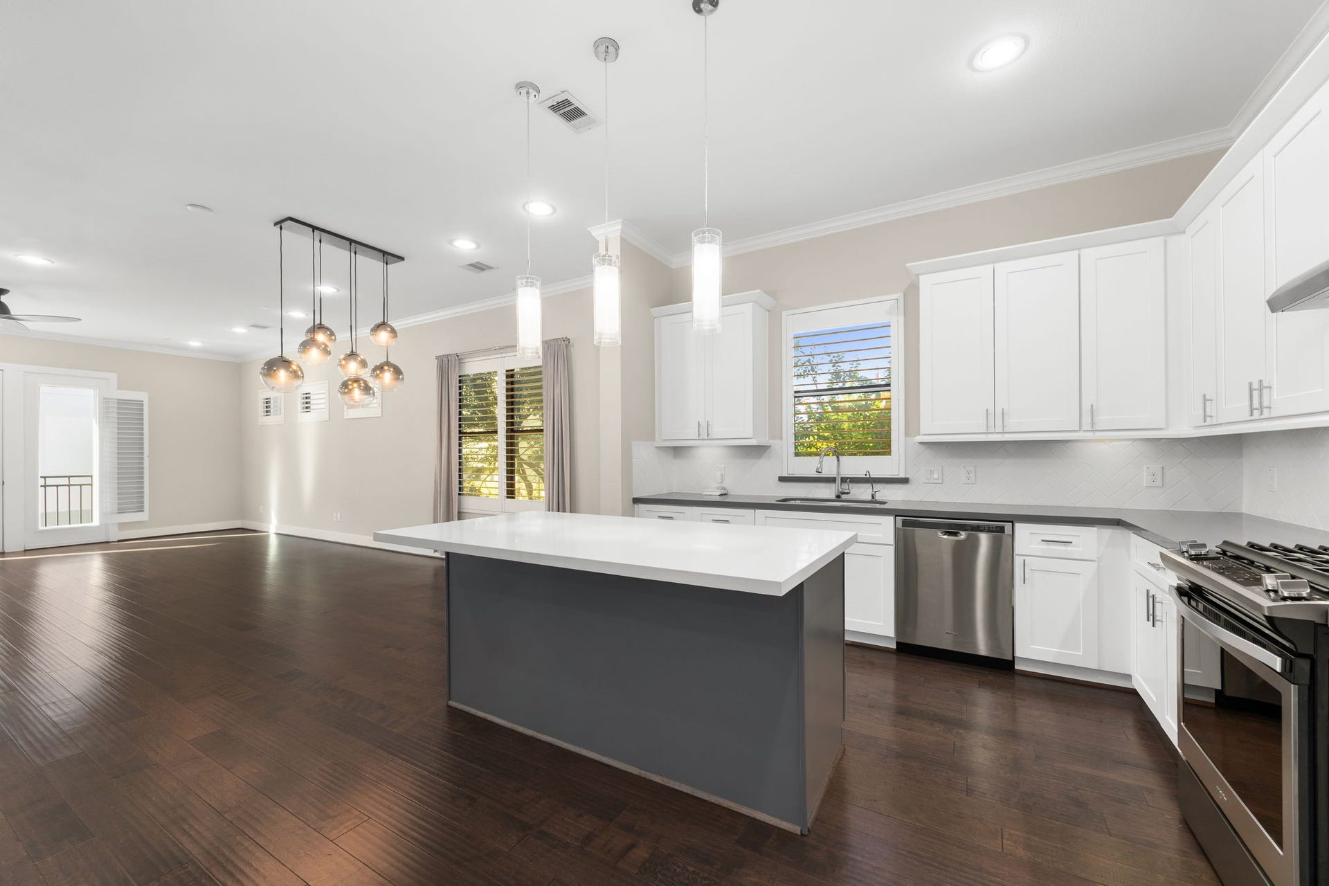 1834 Bonner Street, Houston, TX 77007 1834 Bonner Street, Houston, TX 77007