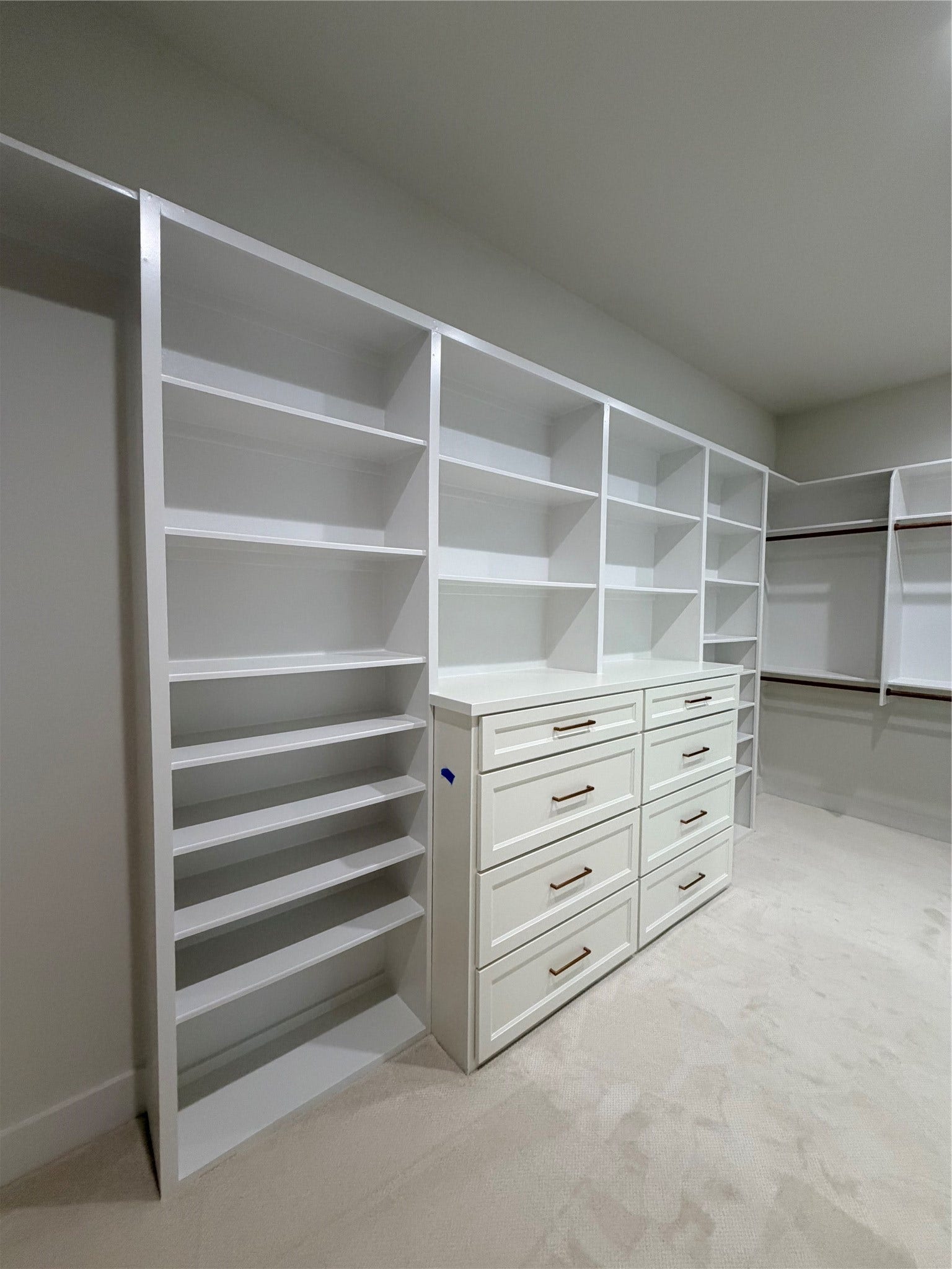 1727 South Pointe, Friendswood, TX 77546-5391 Primary Closet with custom built-in