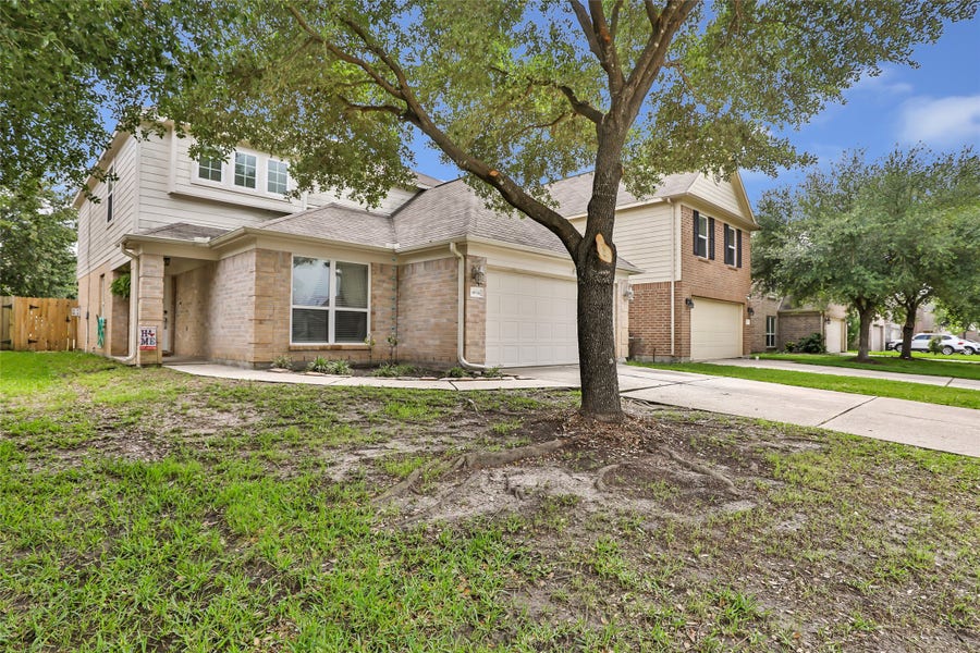 Property photo for 4834 Fair Oak Dale Lane, Humble, TX