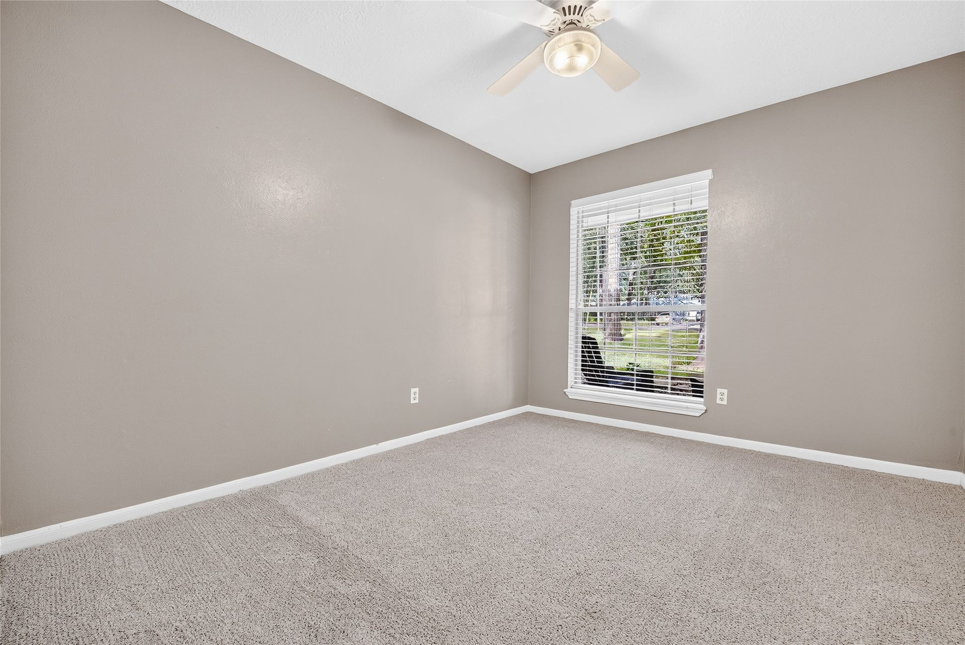 97 Panorama Drive, Panorama Village, TX 77304 Bedroom 2