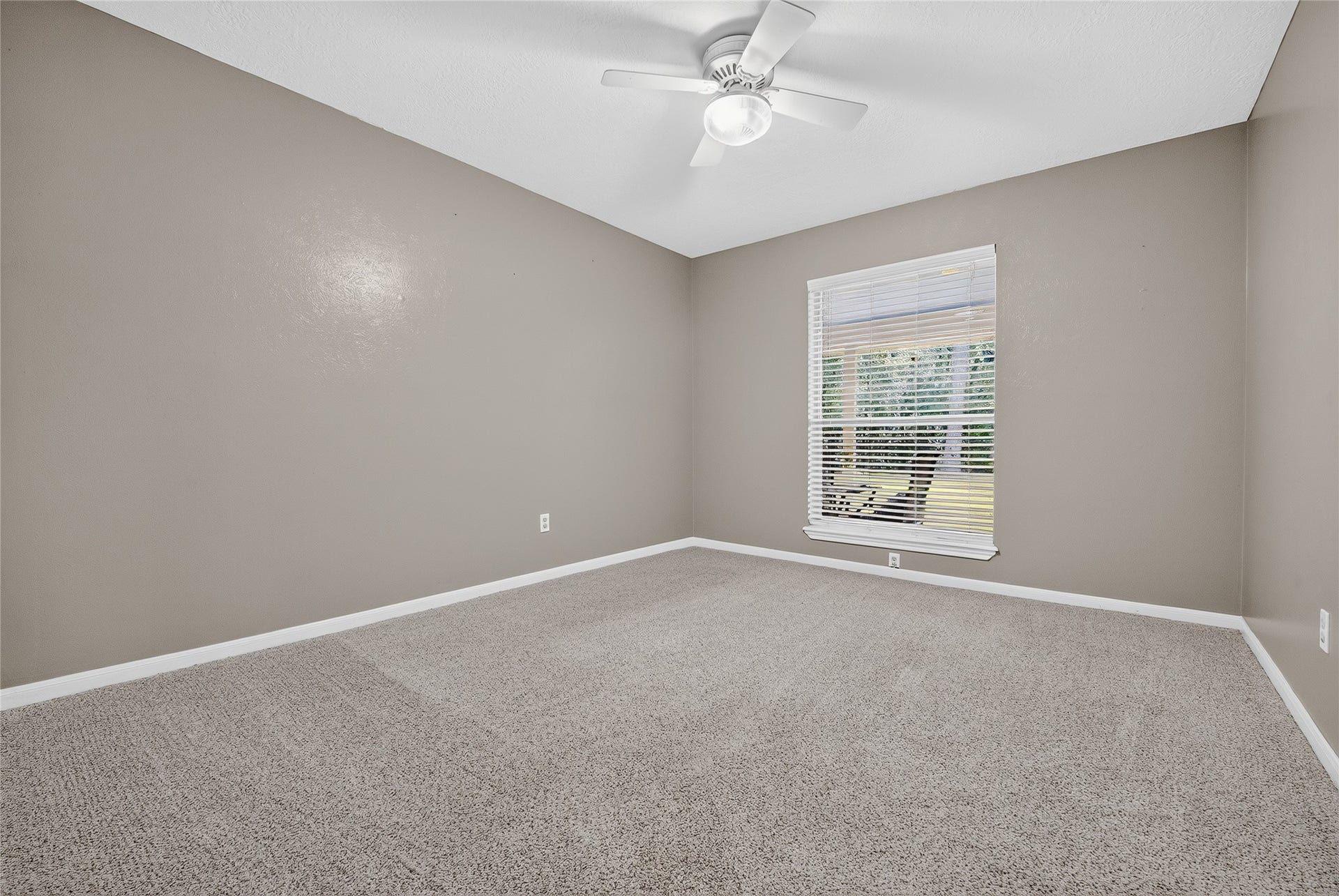 97 Panorama Drive, Panorama Village, TX 77304 Bedroom 3