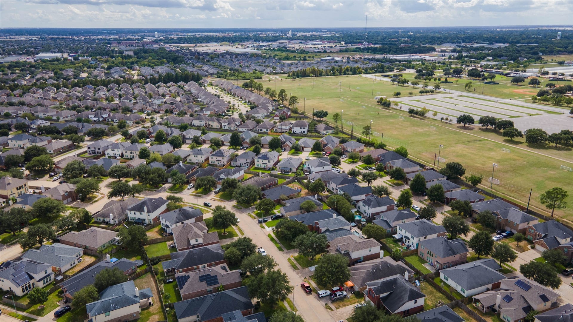 Outdoor fun is close to home with two community playgrounds available for residents to enjoy throughout the year, including dedicated playground areas in both Lakecrest Forest and Lakecrest Village.