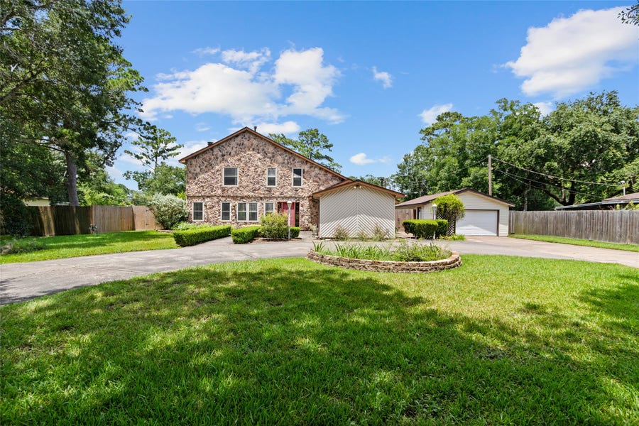 Property photo for 5504 Sycamore Drive, Dickinson, TX