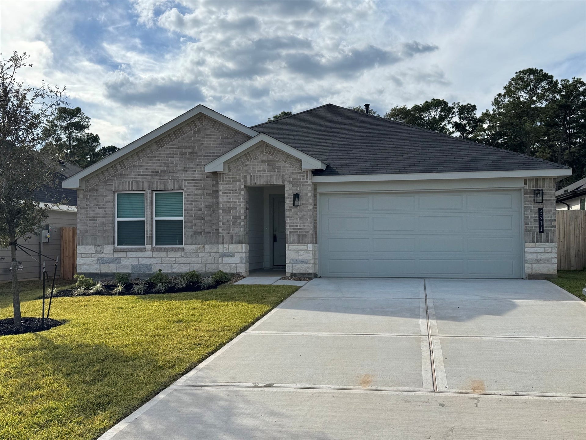 3911 Grizzly Bear Pass, Conroe, TX 77303