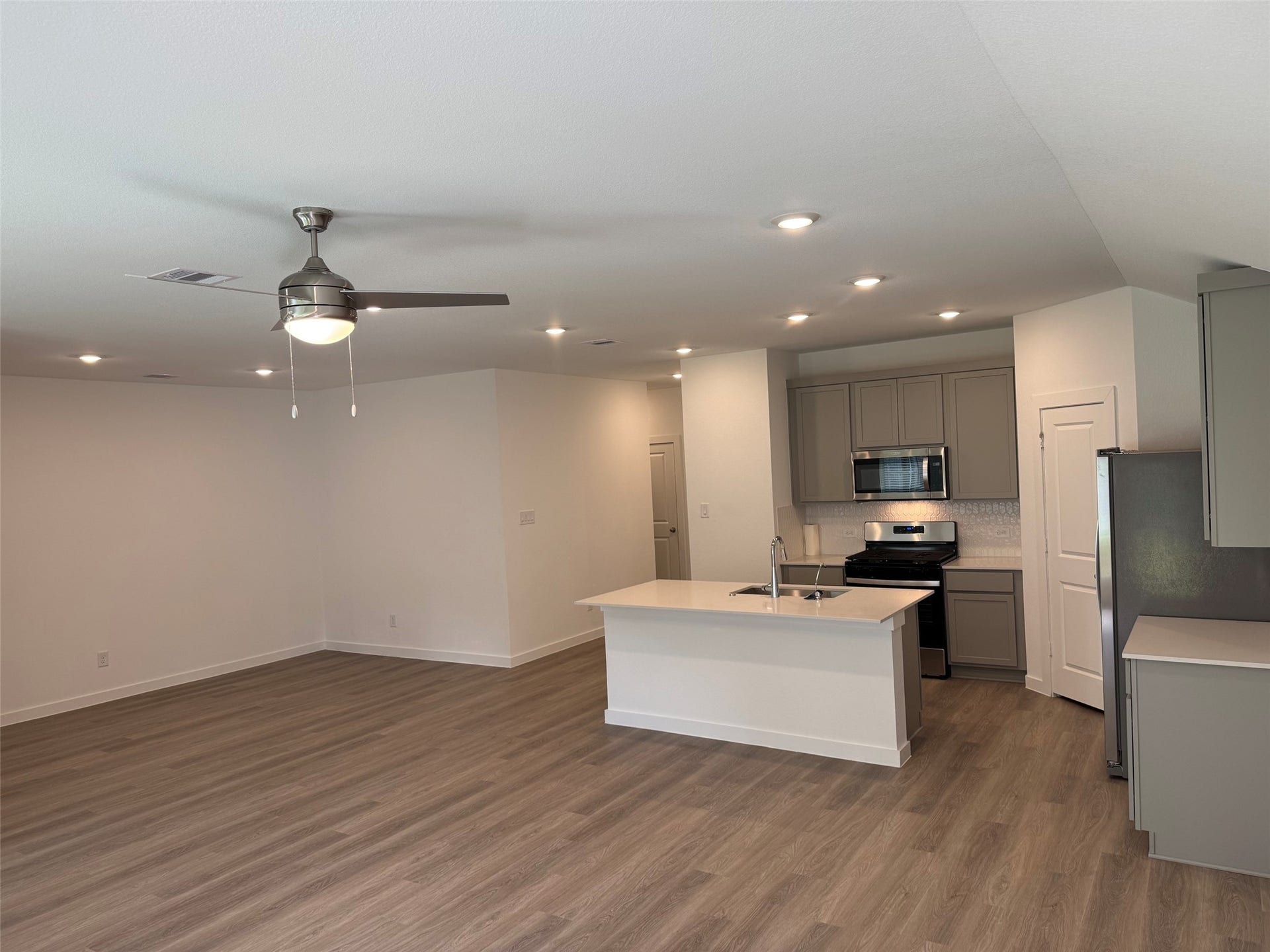 3911 Grizzly Bear Pass, Conroe, TX 77303