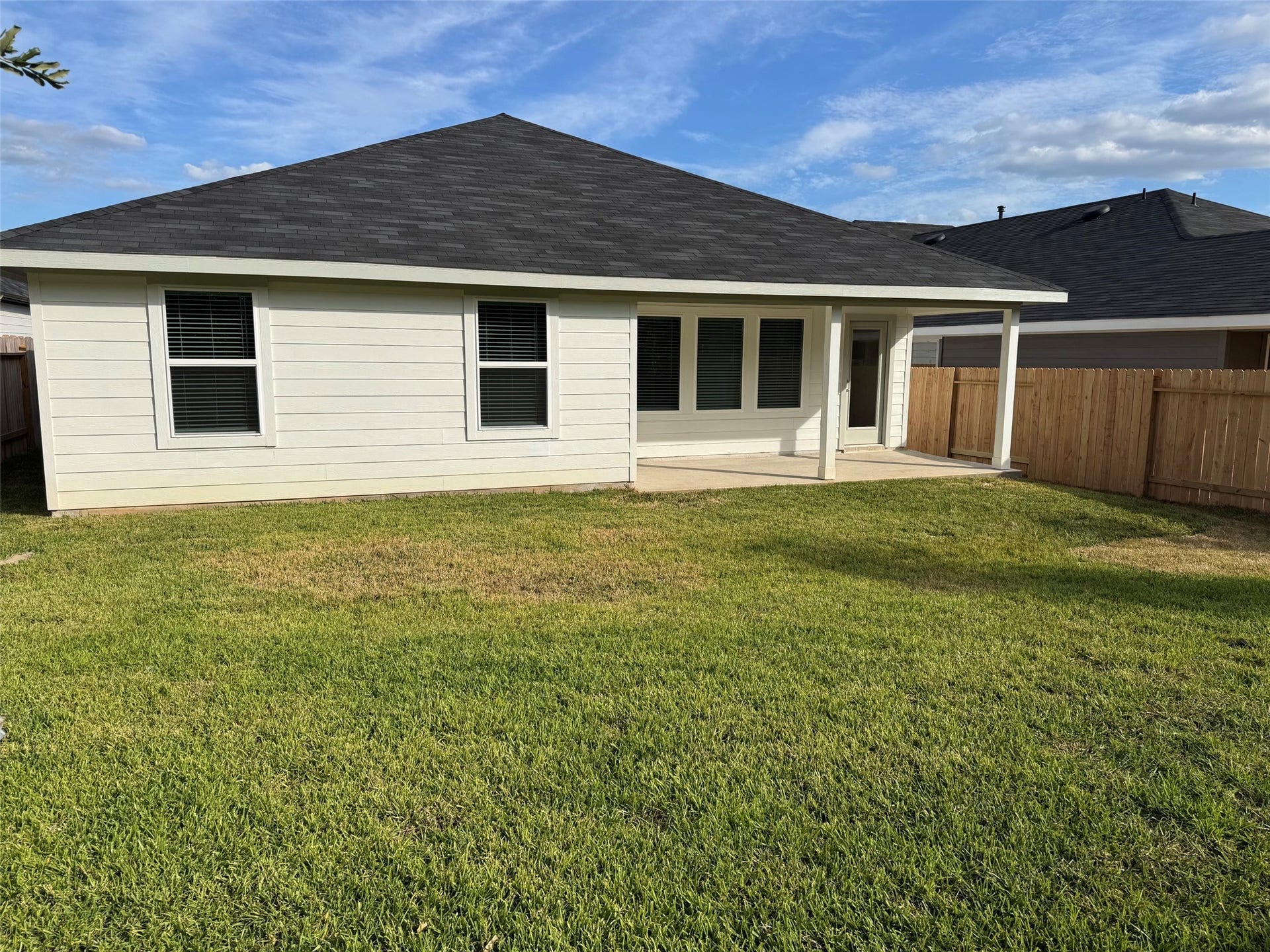 3911 Grizzly Bear Pass, Conroe, TX 77303