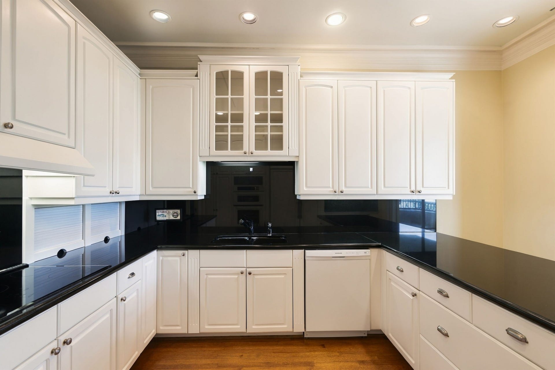 2121 Kirby Drive, #13NE, Houston, TX 77019 2121 Kirby Drive, #13NE, Houston, TX 77019