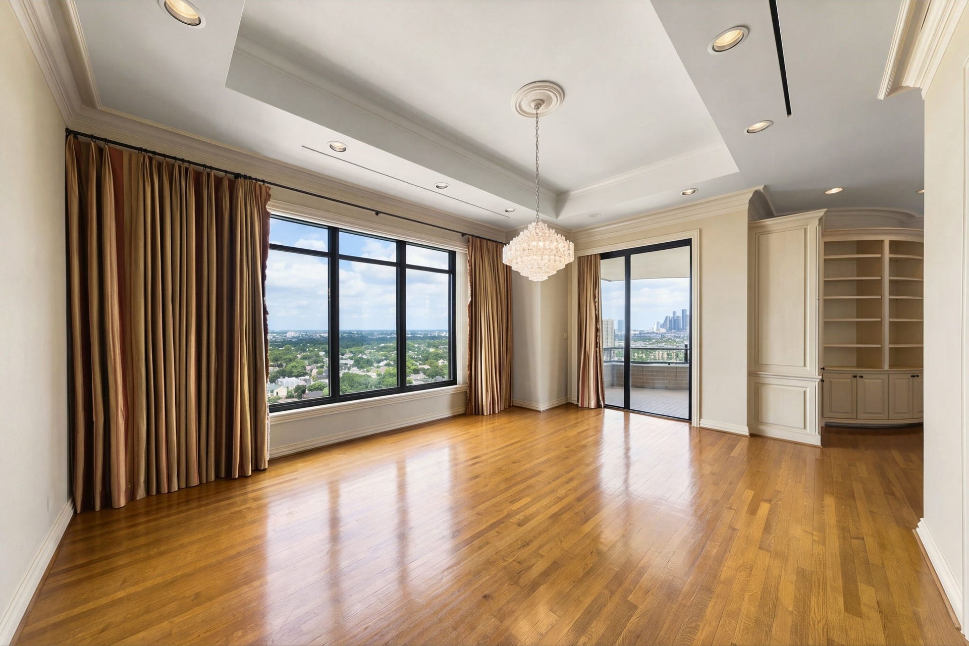 2121 Kirby Drive, #13NE, Houston, TX 77019 2121 Kirby Drive, #13NE, Houston, TX 77019