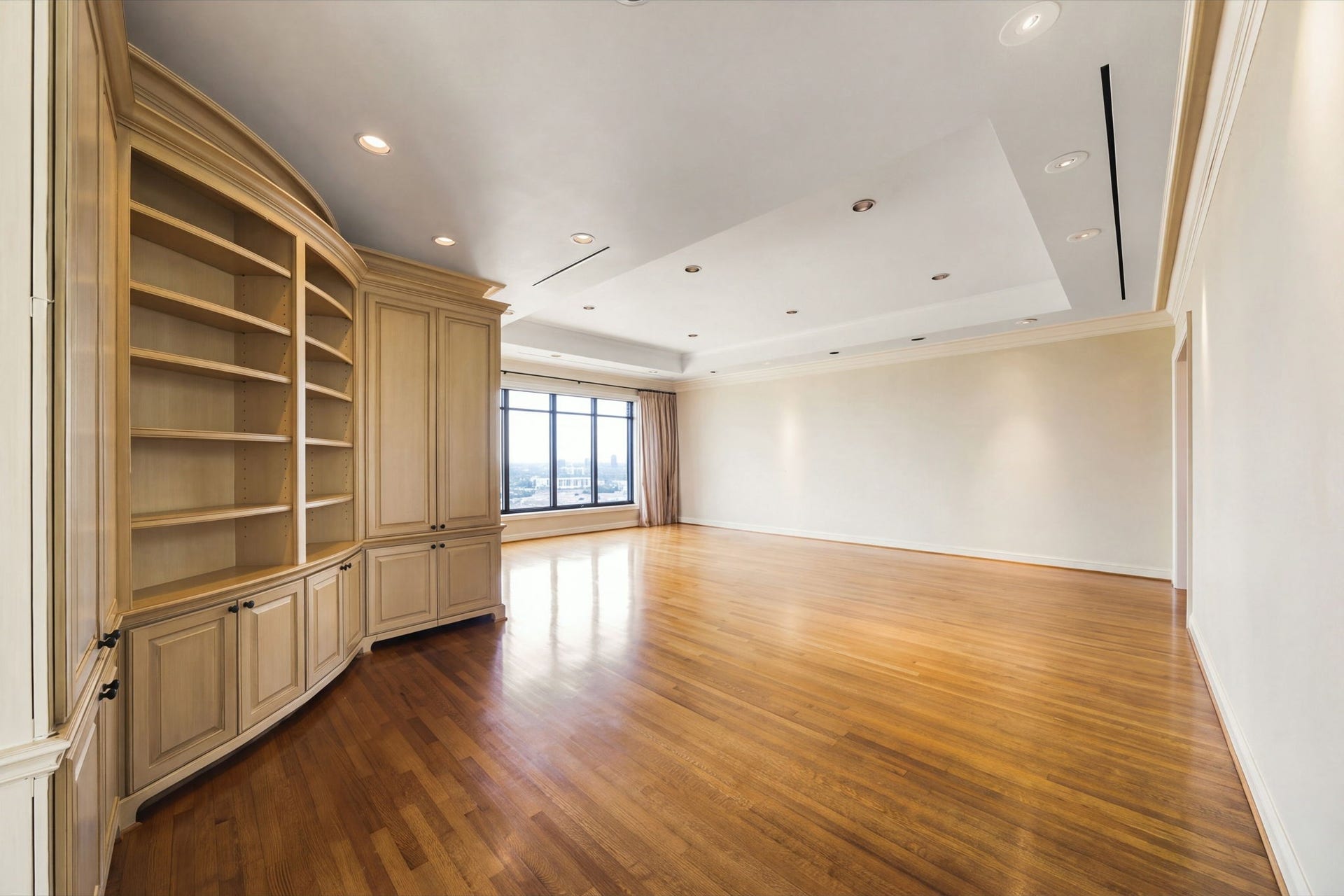 2121 Kirby Drive, #13NE, Houston, TX 77019 2121 Kirby Drive, #13NE, Houston, TX 77019