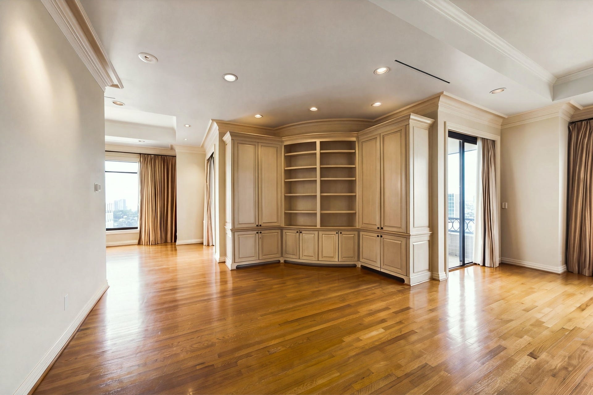 2121 Kirby Drive, #13NE, Houston, TX 77019 2121 Kirby Drive, #13NE, Houston, TX 77019