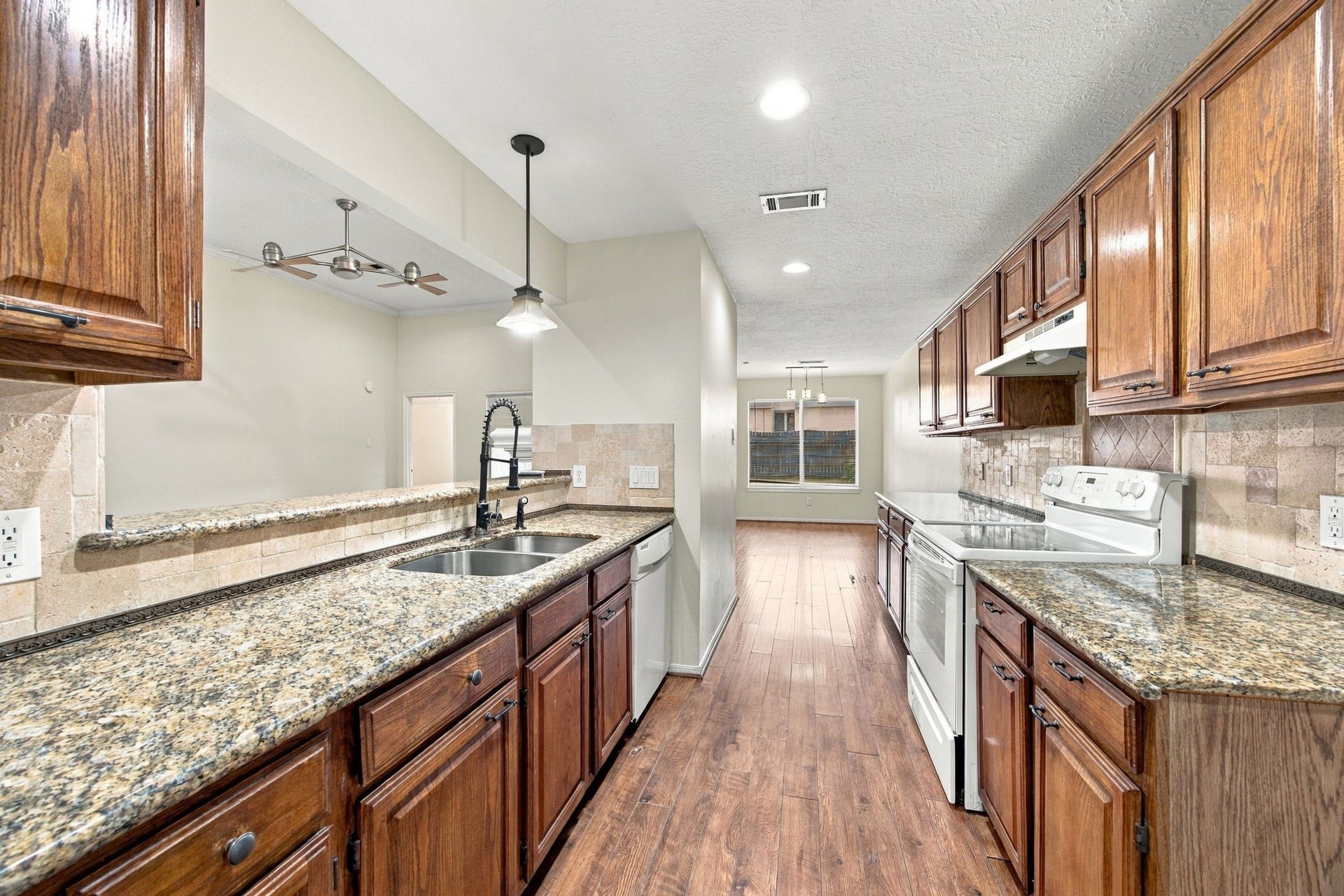 12902 Sandri Lane, Houston, TX 77077 12902 Sandri Lane, Houston, TX 77077