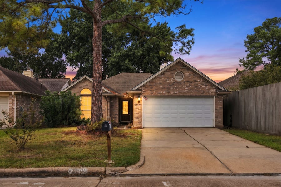 Property photo for 12902 Sandri Lane, Houston, TX