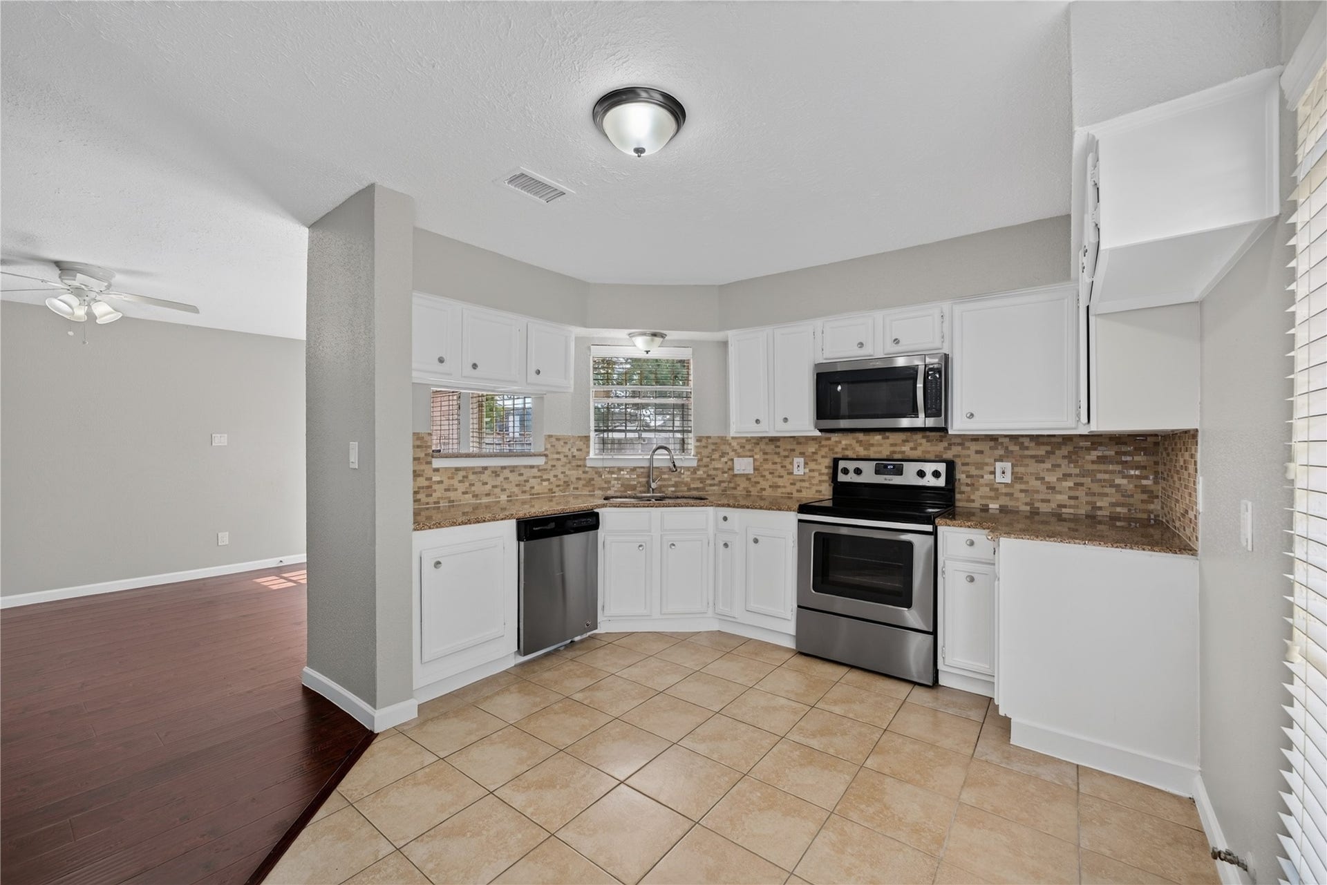 1427 Lazy Spring Drive, Missouri City, TX 77489 1427 Lazy Spring Drive, Missouri City, TX 77489