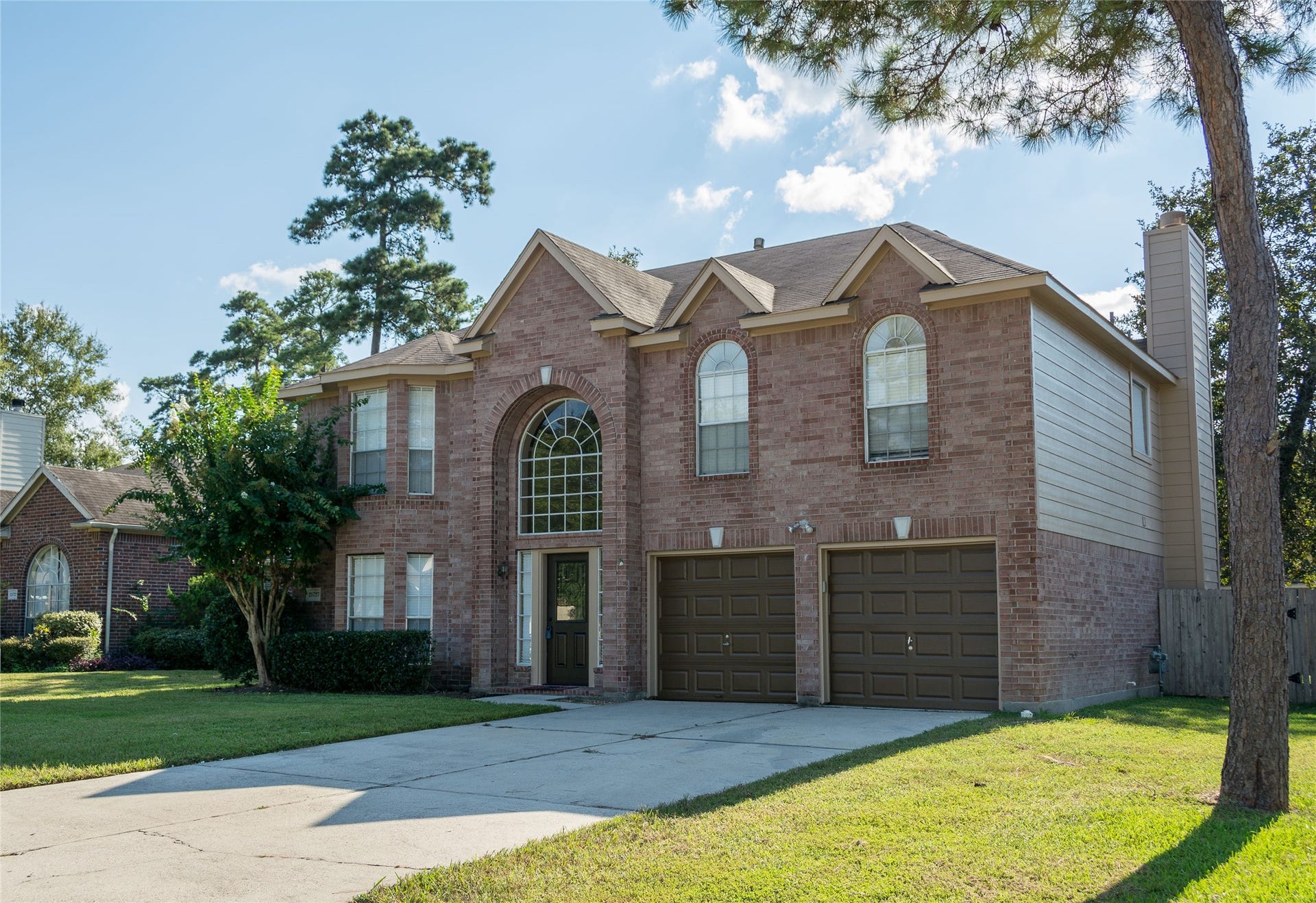 25727 Bearborough Drive, Spring, TX 77386 Front of home.