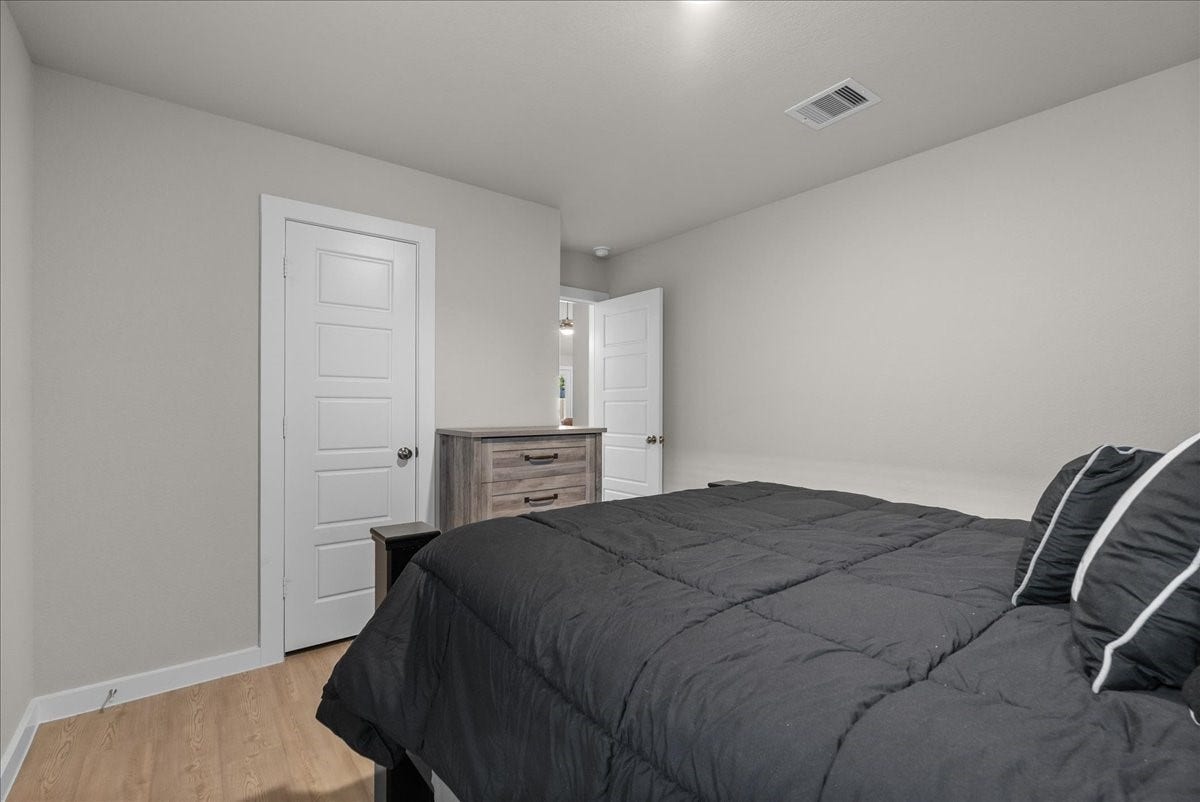 1204 Filly Creek Drive, Alvin, TX 77511 1204 Filly Creek Drive, Alvin, TX 77511