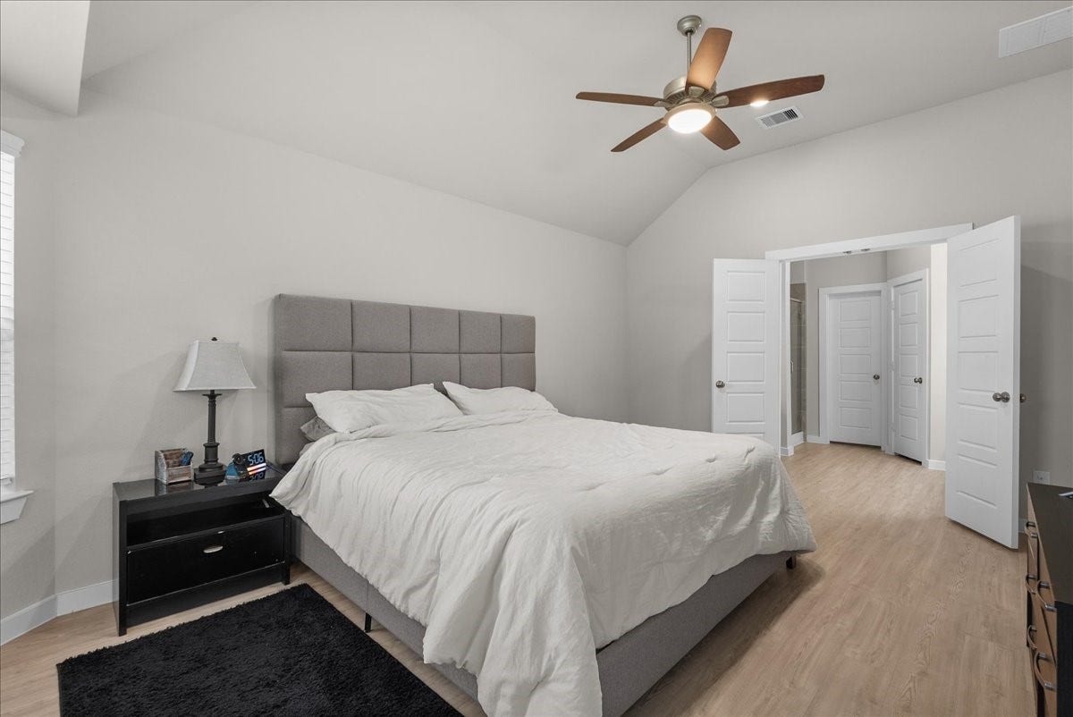 1204 Filly Creek Drive, Alvin, TX 77511 1204 Filly Creek Drive, Alvin, TX 77511