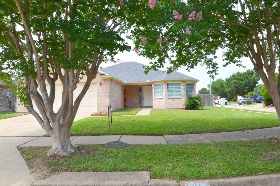 Property photo for 19330 Larissa Drive, Katy, TX