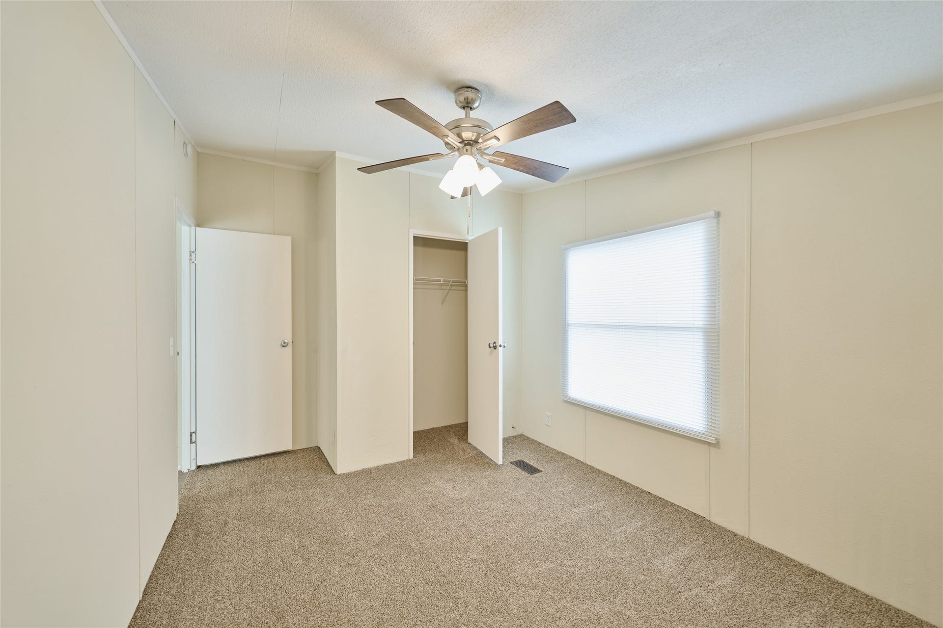 16500 Brittany Way, Conroe, TX 77306 16500 Brittany Way, Conroe, TX 77306