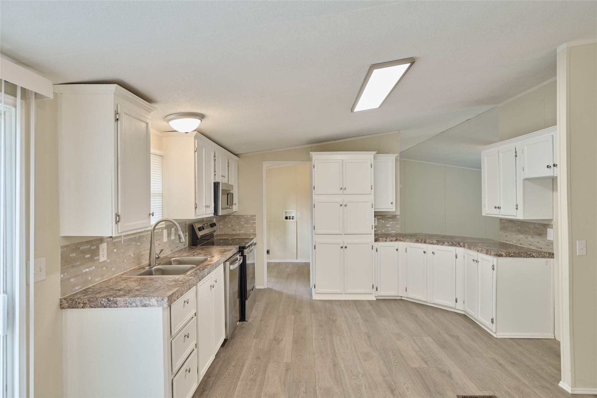 16500 Brittany Way, Conroe, TX 77306 16500 Brittany Way, Conroe, TX 77306