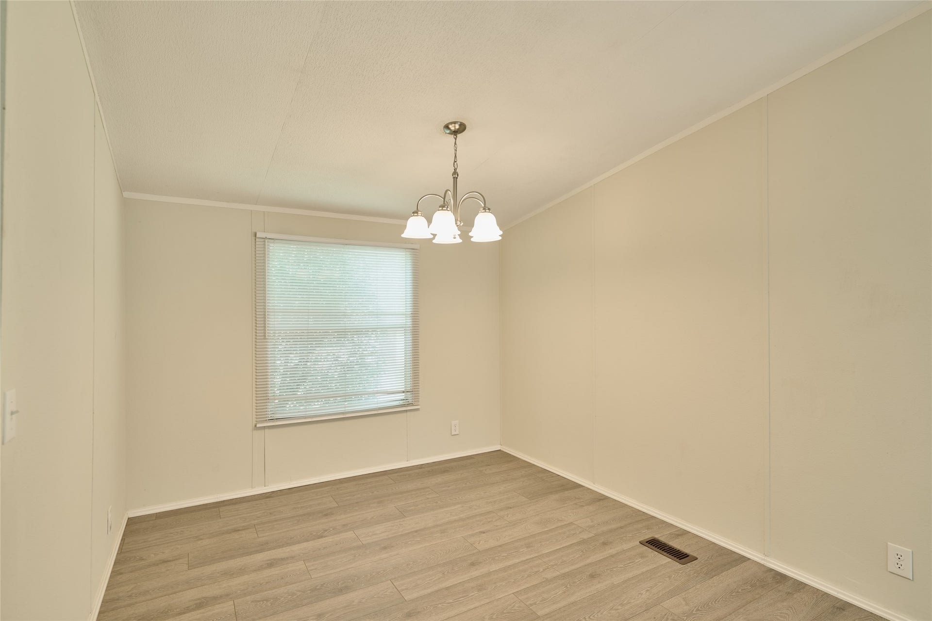 16500 Brittany Way, Conroe, TX 77306 16500 Brittany Way, Conroe, TX 77306