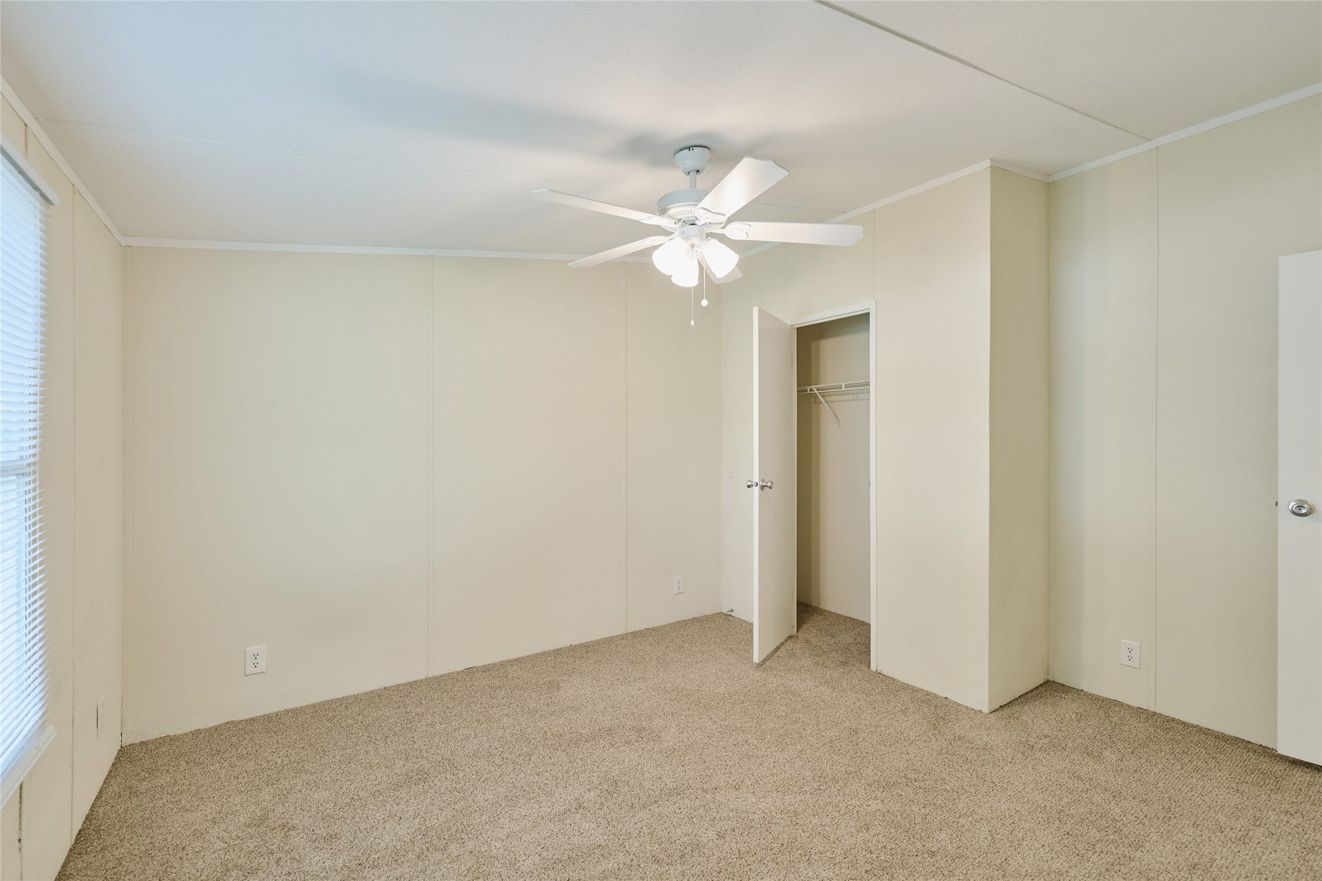 16500 Brittany Way, Conroe, TX 77306 16500 Brittany Way, Conroe, TX 77306