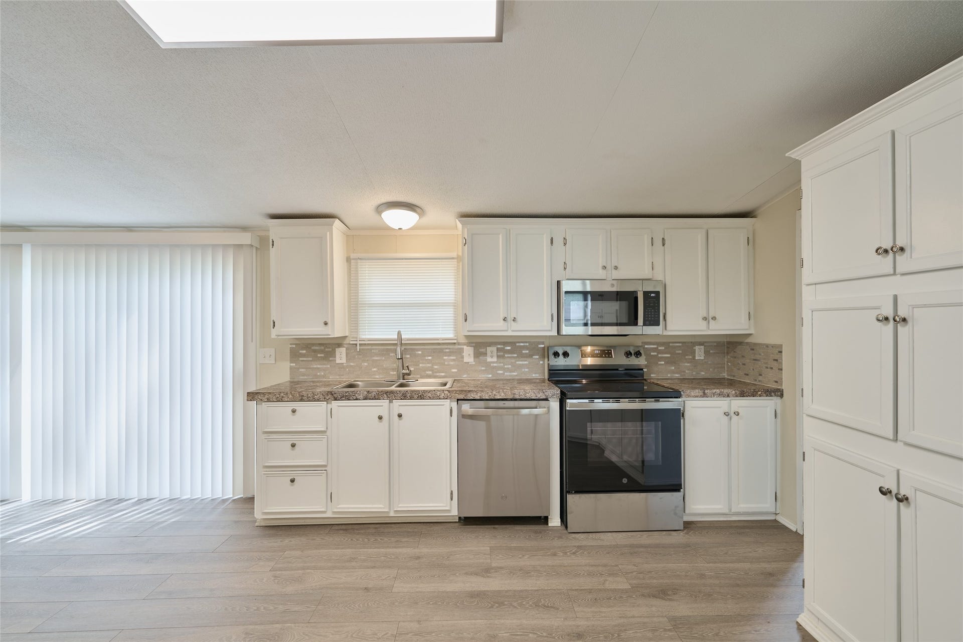 16500 Brittany Way, Conroe, TX 77306 16500 Brittany Way, Conroe, TX 77306