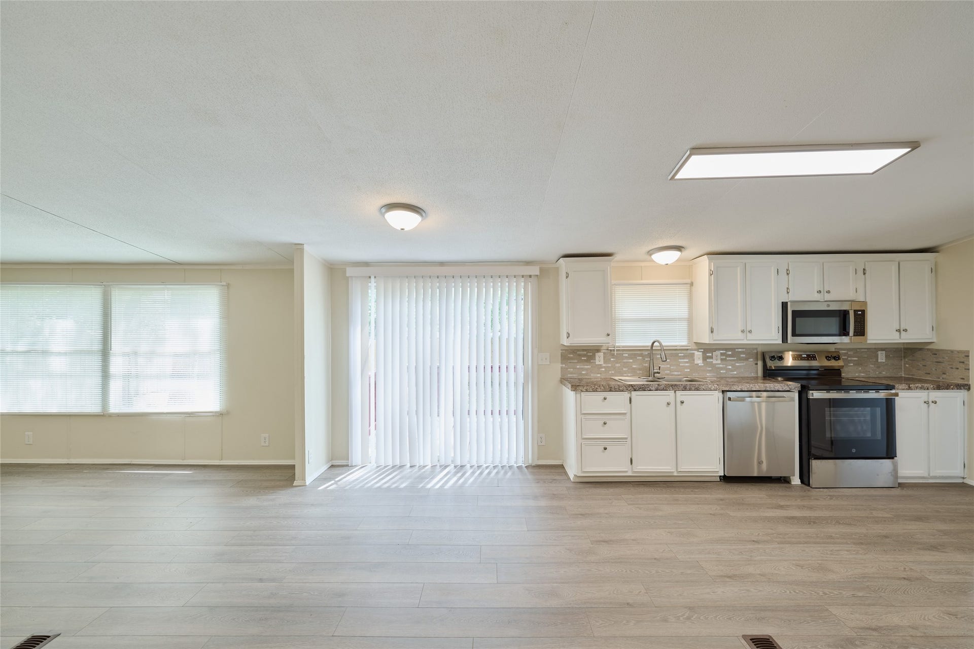 16500 Brittany Way, Conroe, TX 77306 16500 Brittany Way, Conroe, TX 77306